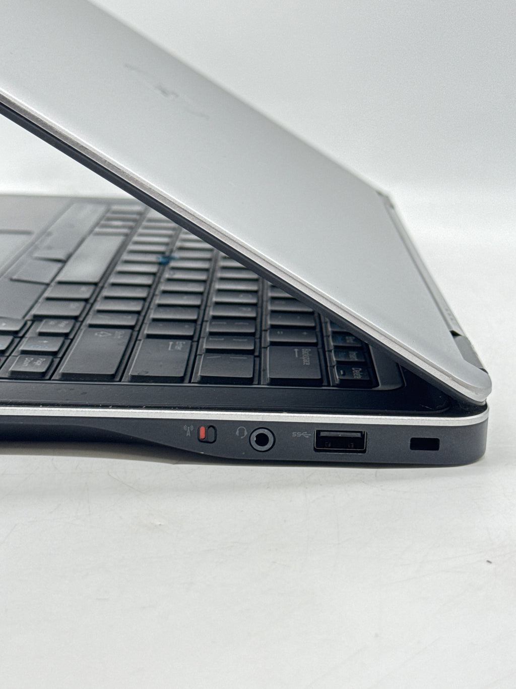 Dell Latitude E7440 14in Core i5 4350U 8GB RAM 128GB SSD Read