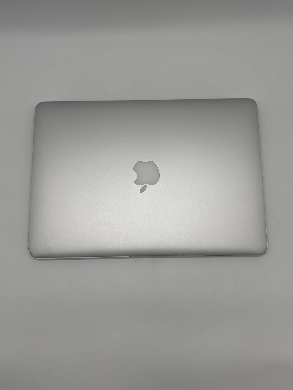 Apple MacBook Air 11" A1465 2015 Intel Core i5 4GB RAM 128GB SSD