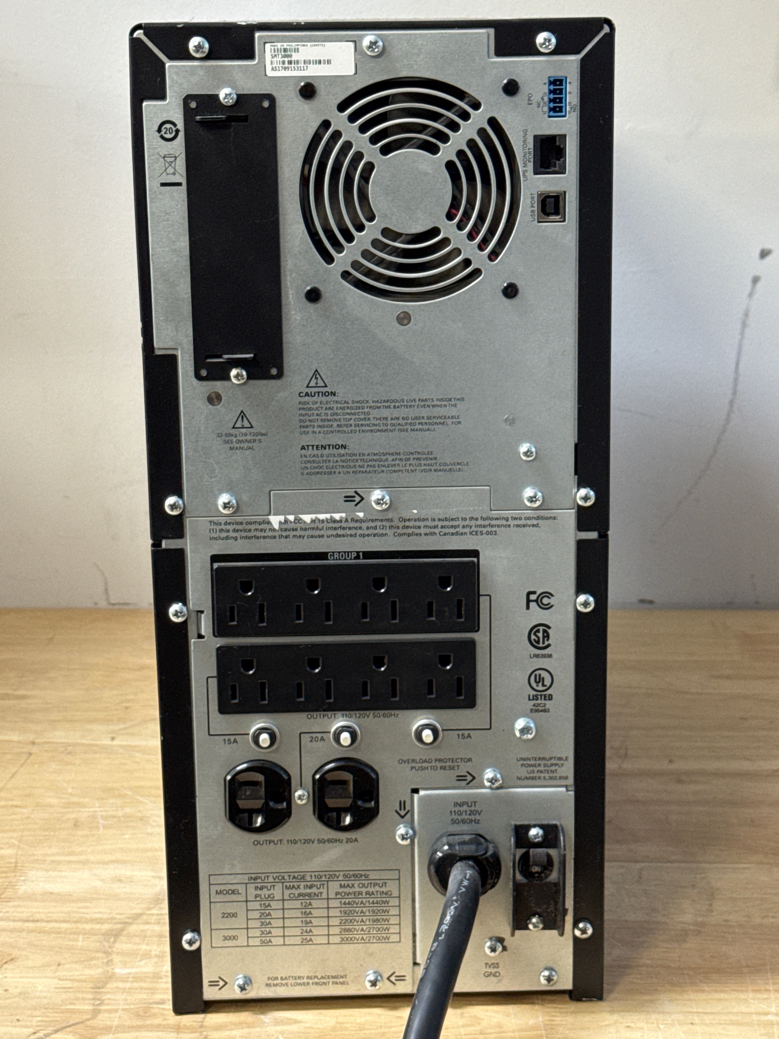 APC SMT3000 Smart-UPS 3000VA Tower Stand LCD w/ Batteries - Used