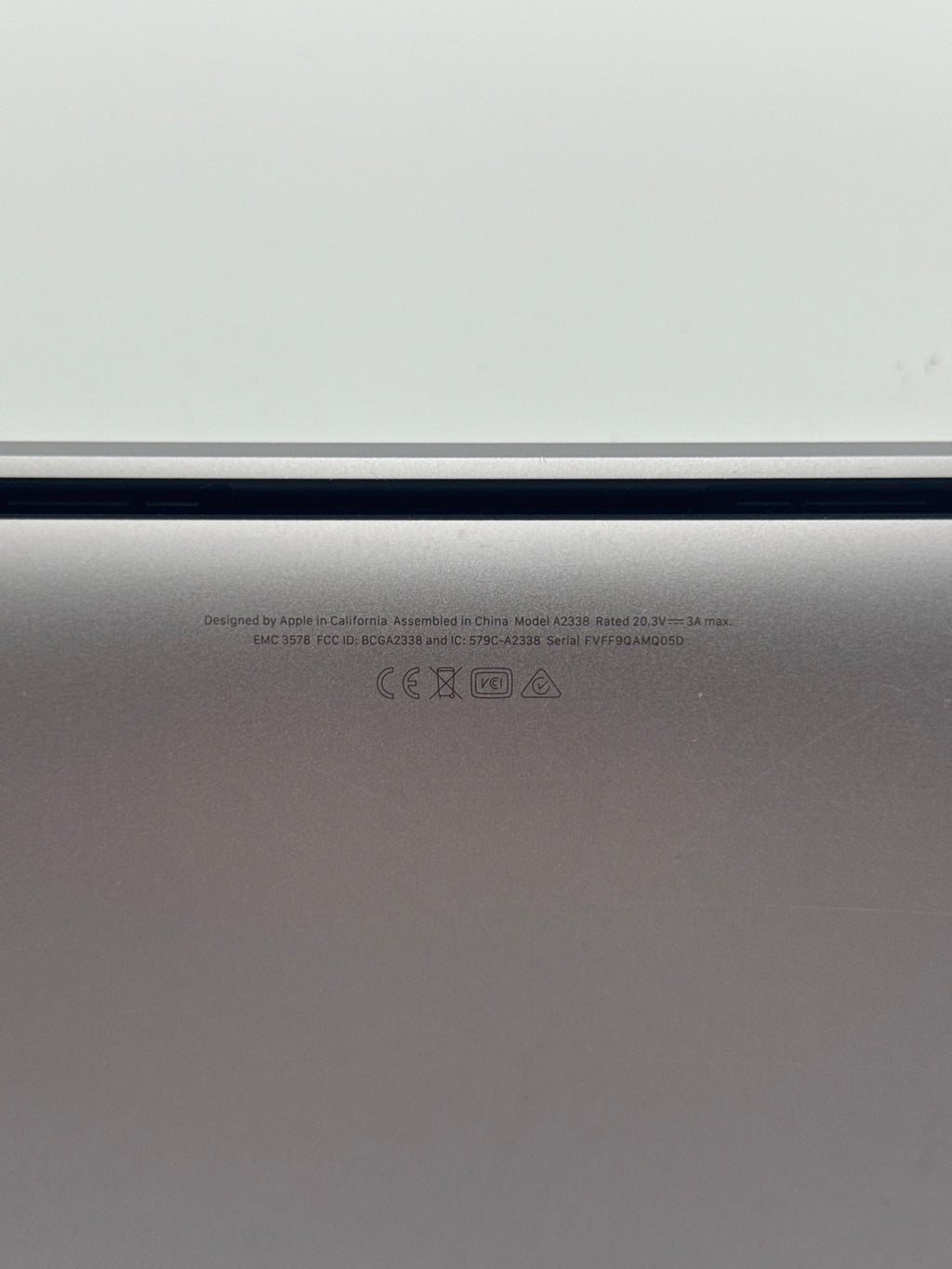 Apple MacBook Pro 13" A2338 M1 8GB RAM 256GB SSD