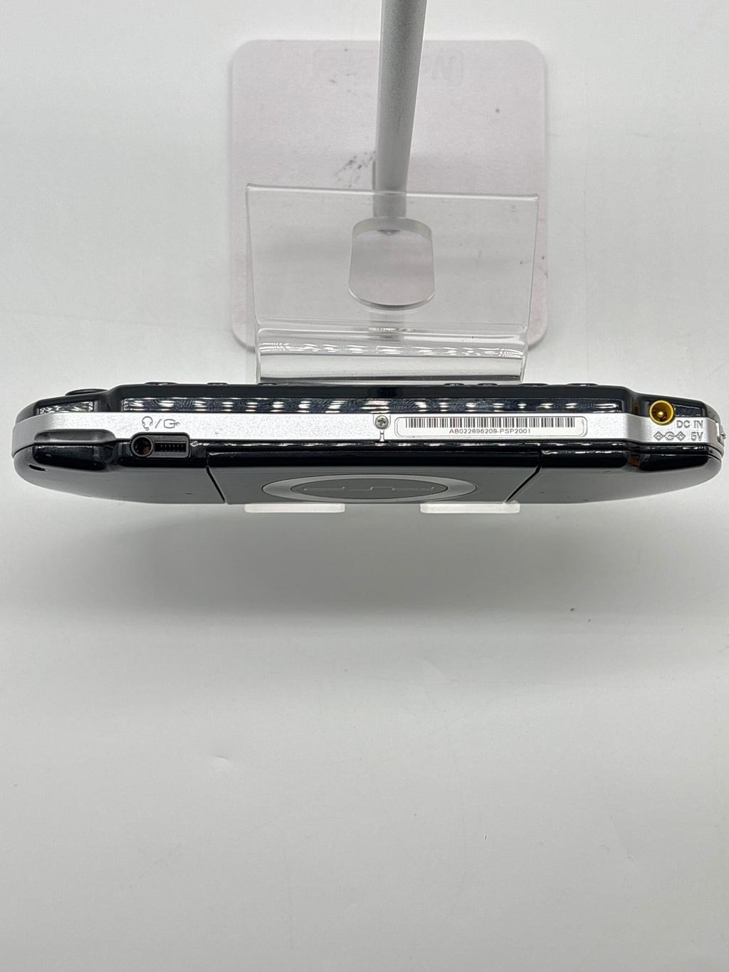 Sony PSP-2001 Handheld Console No Battery - Used