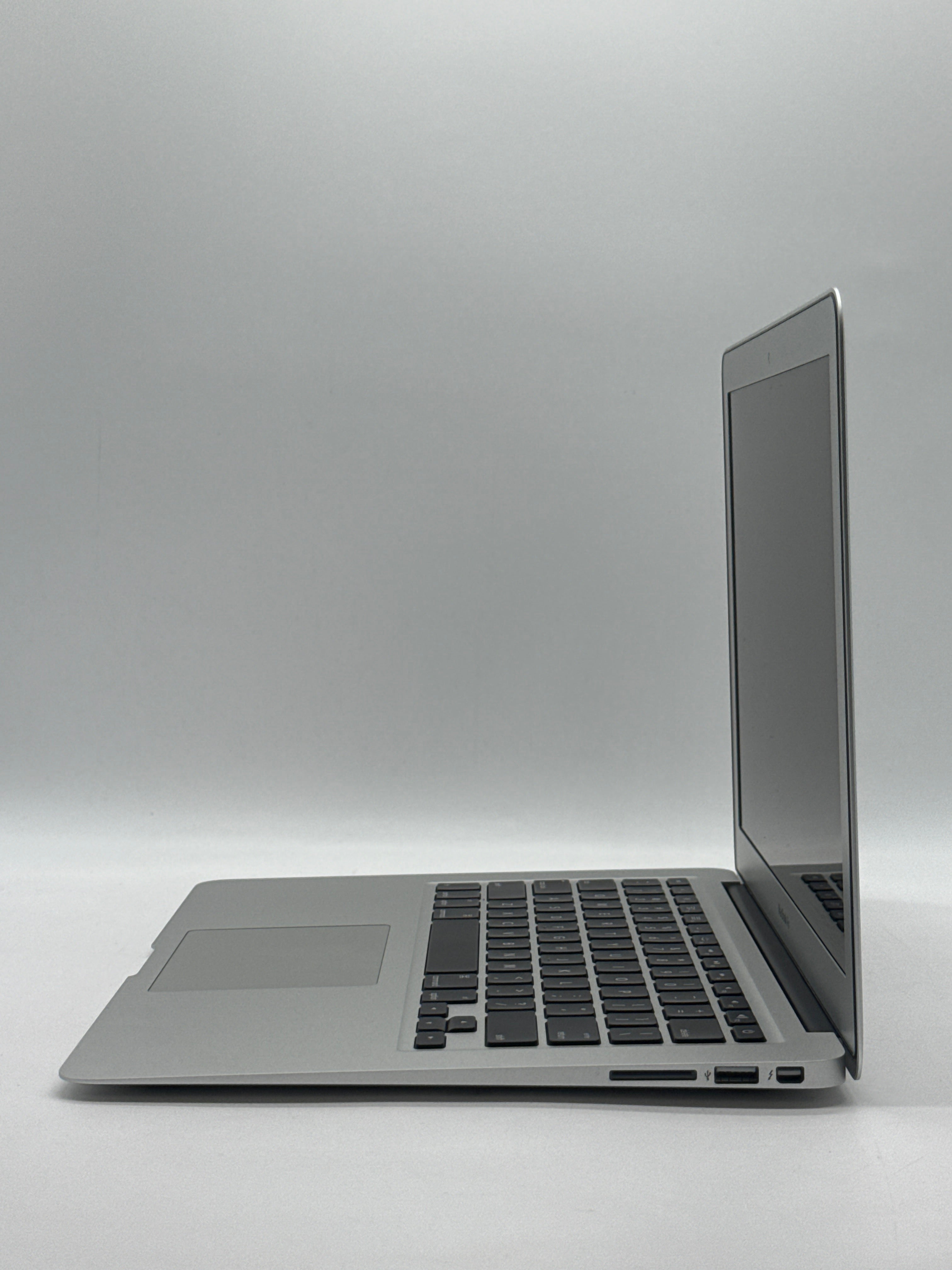 Apple MacBook Air 13" A1466 2013 i7 8GB RAM 500GB SSD - For Parts [Bad Battery]