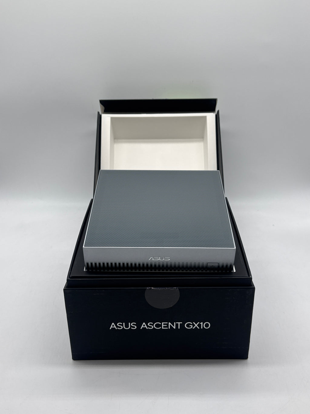 ASUS Ascent GX10 Cortex-X925 128GB RAM 1TB SSD Nvidia GB10 - New Open Box