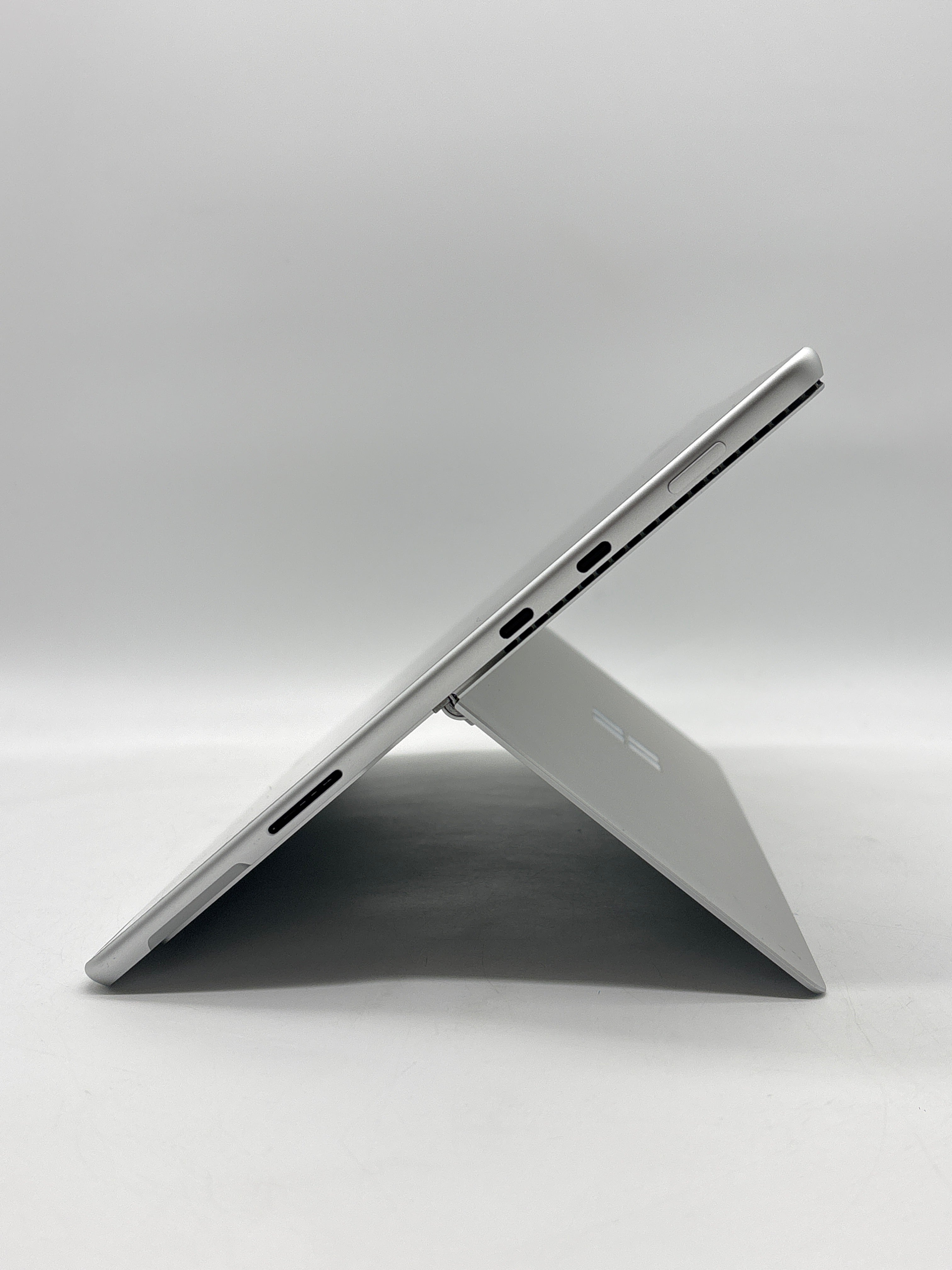 Microsoft Surface Pro 8 i7-1185G7 16GB RAM 512GB SSD