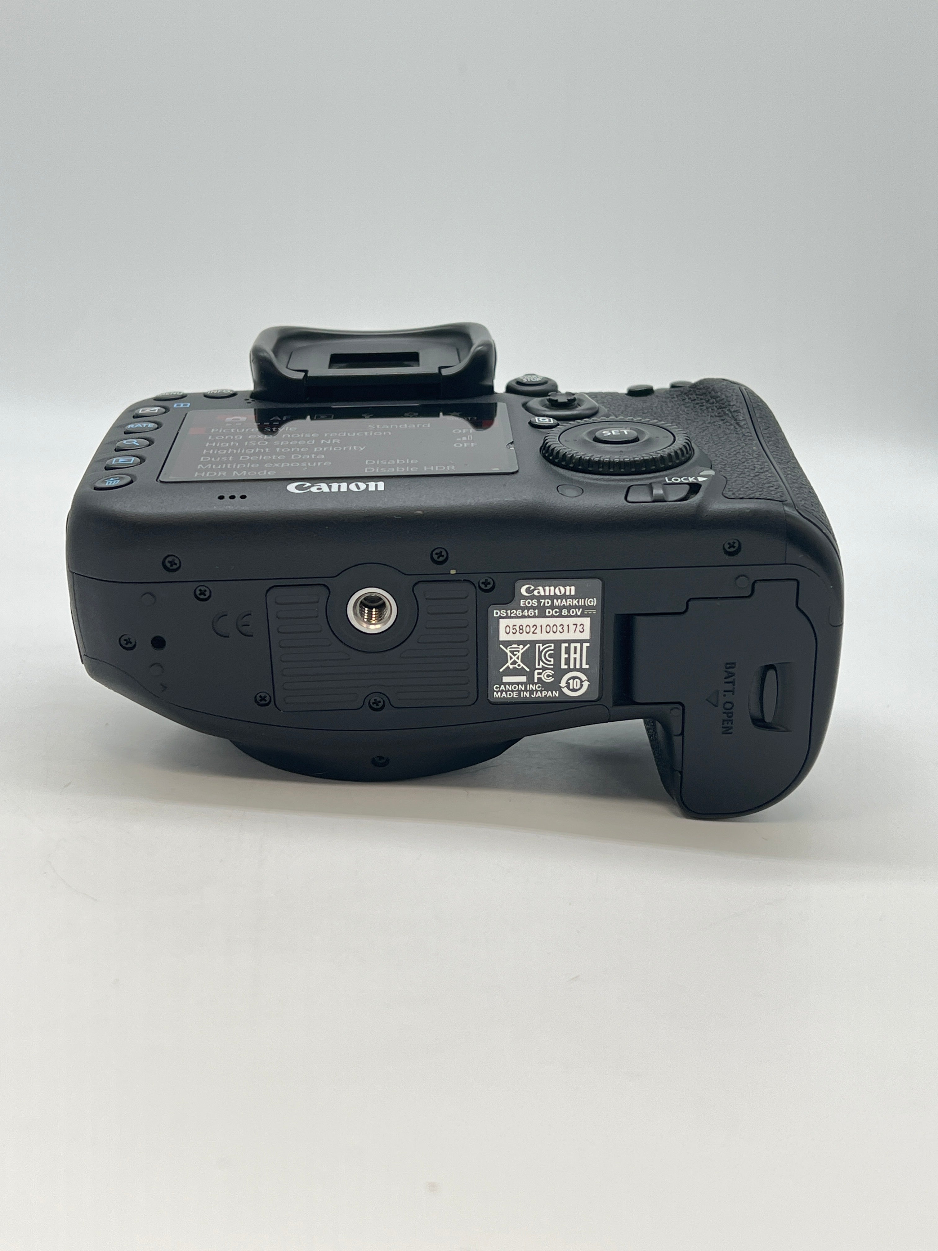 Canon EOS-7D Mark II 20.2MP Digital Camera Body Only - For Parts Read
