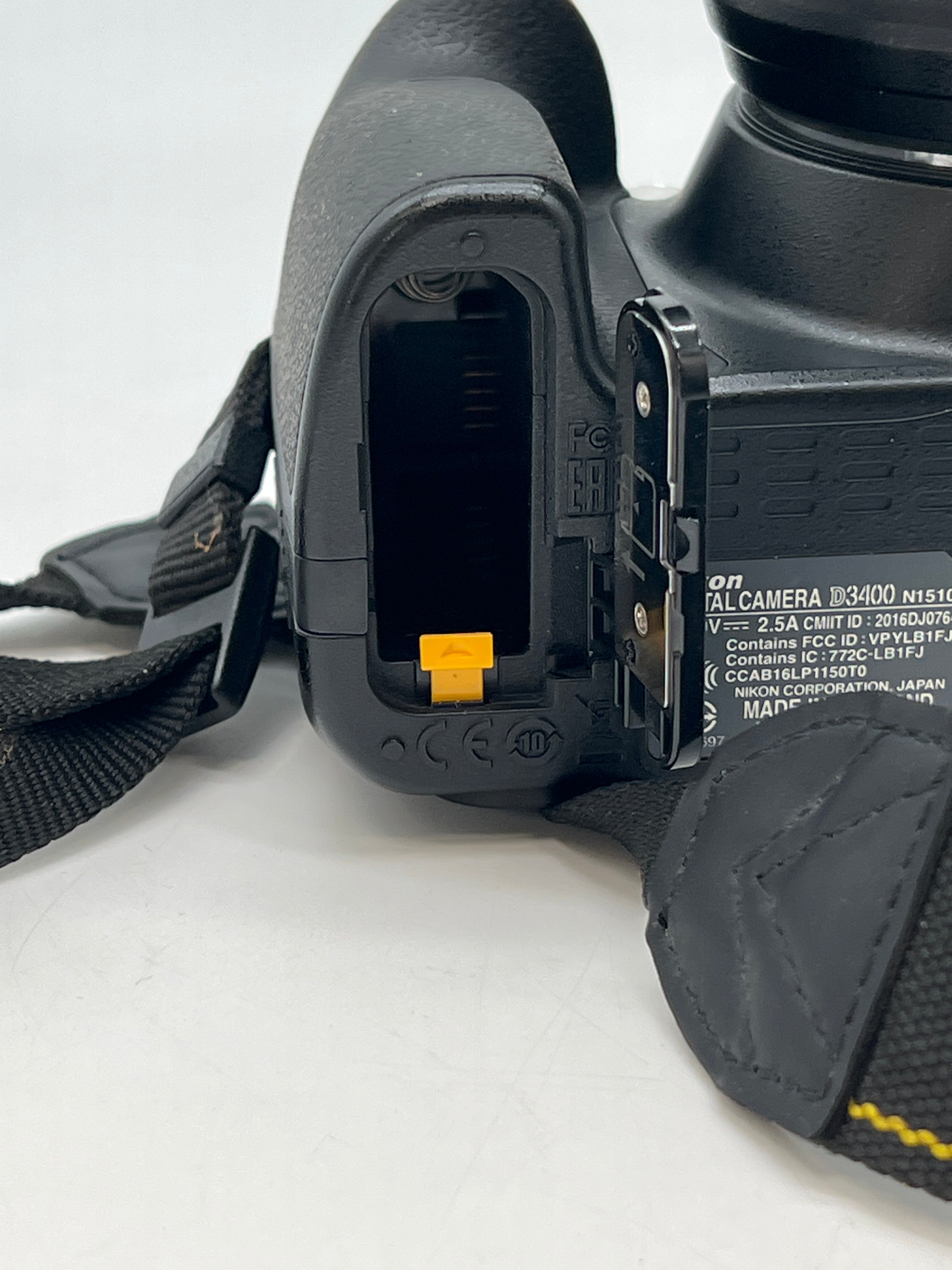 Nikon D3400 Digital Camera 24.2MP With AF-S Nikkor 50mm - Used