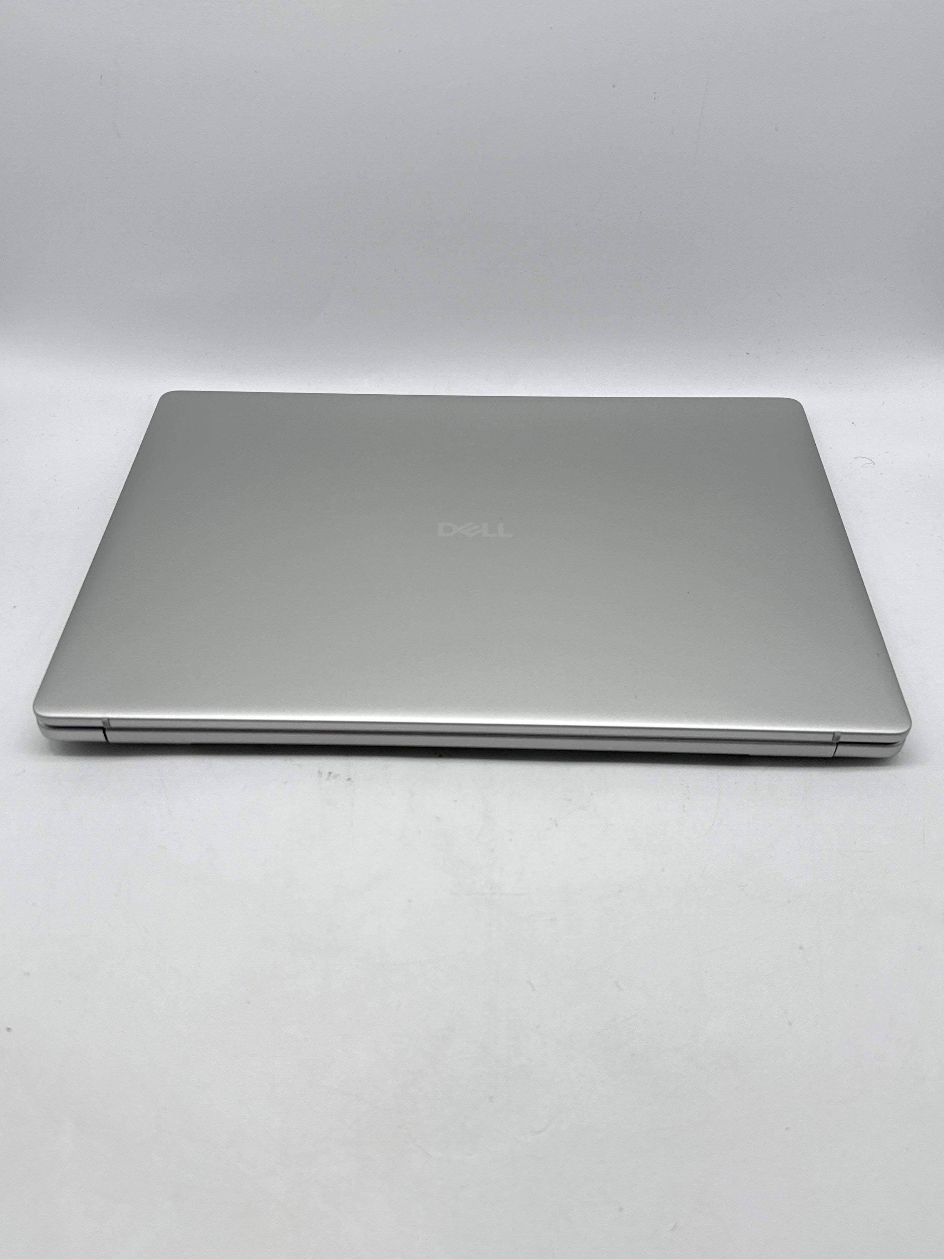 Dell 16 DC16251 16" Intel Core 7 150U 32GB 1TB SSD - Used
