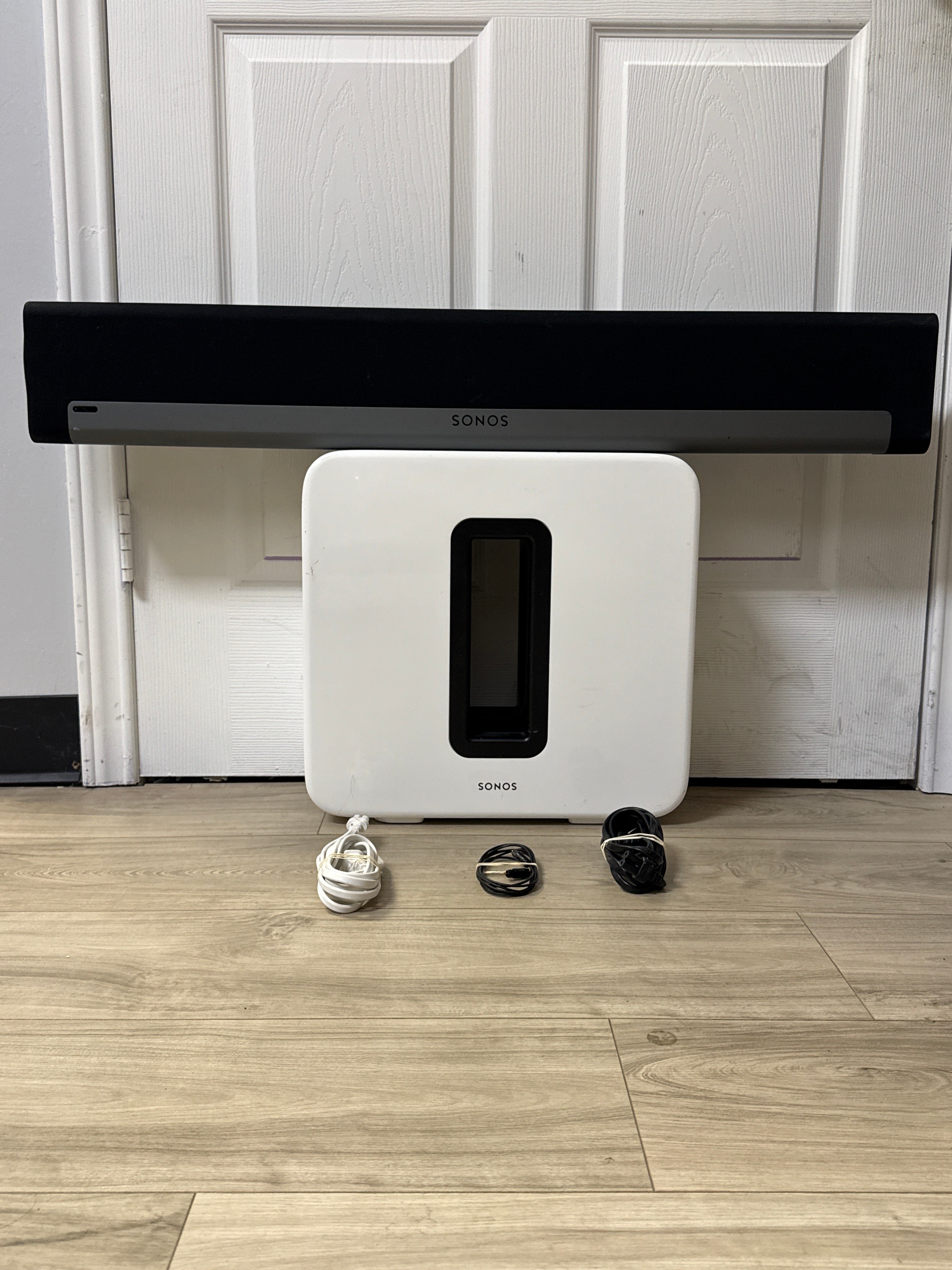 Sonos Playbar + Sonos Sub Gen 2 Wireless Home Theater System