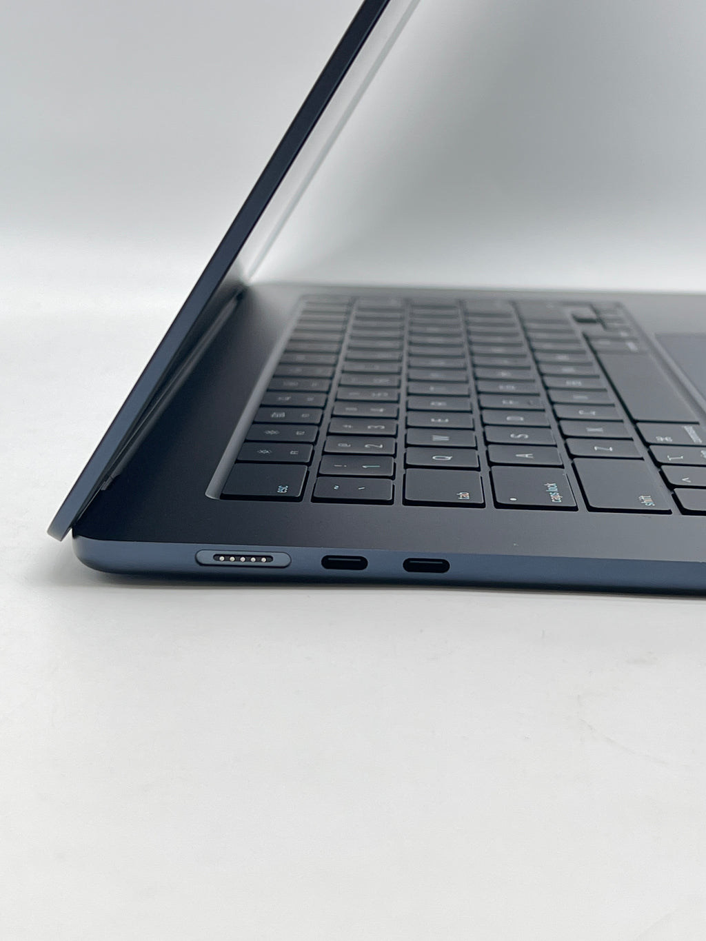 Apple MacBook Air 15" M4 A3241 16GB RAM 512GB SSD - Used
