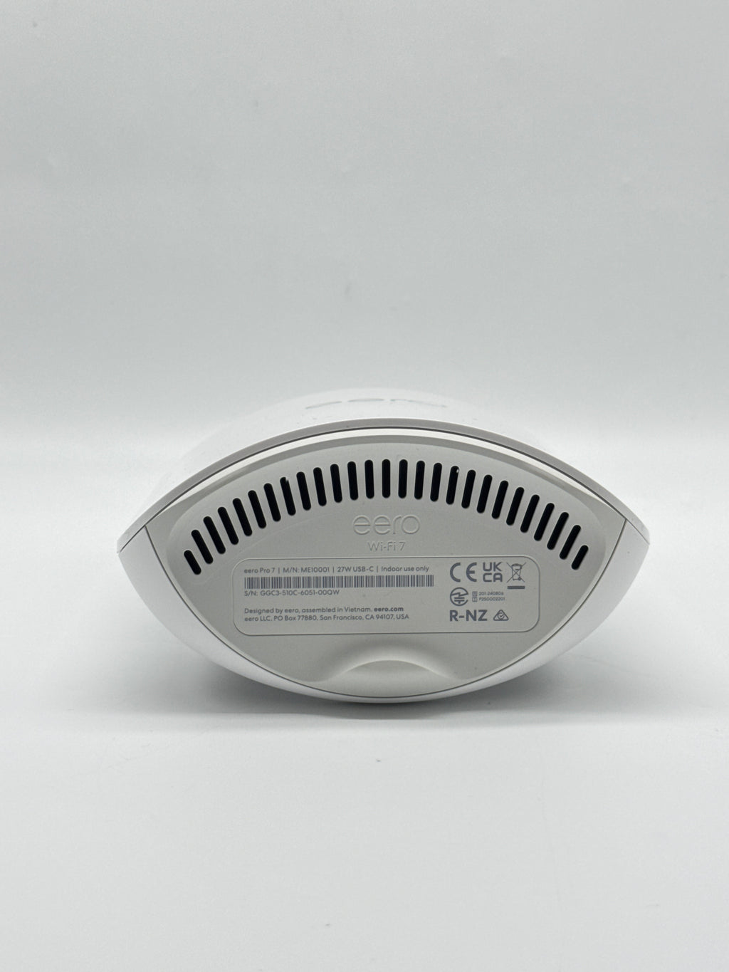 eero Pro 7 ME10001 Tri-Band Mesh Wi-Fi 7 Router - For Parts