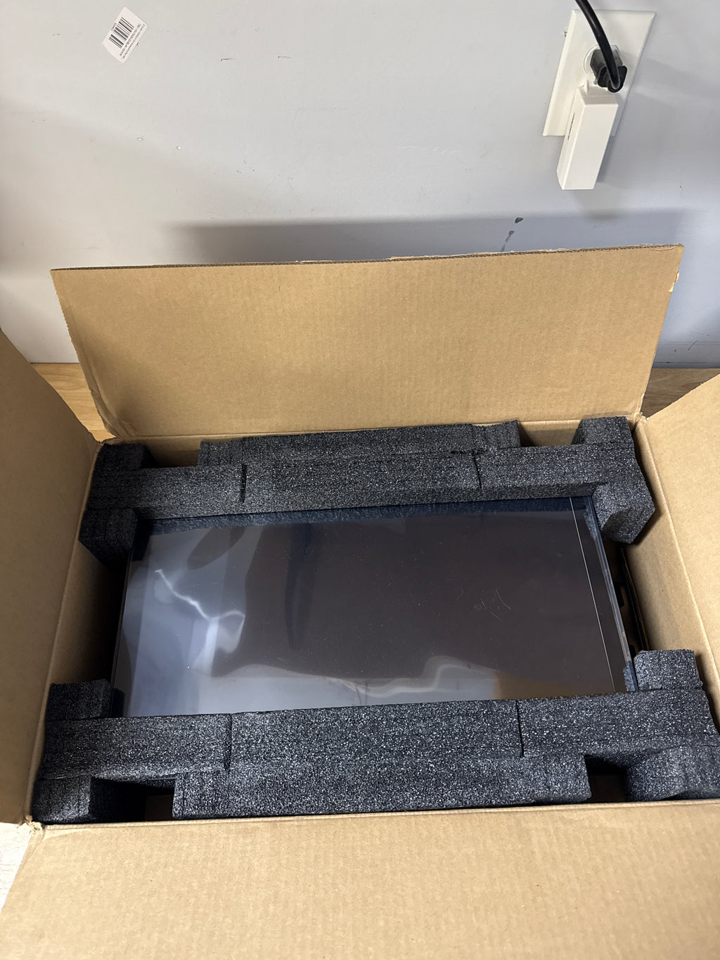 Toast Flex POS ELO V4 22in Touchscreen Terminal with Mounting Stand - Used