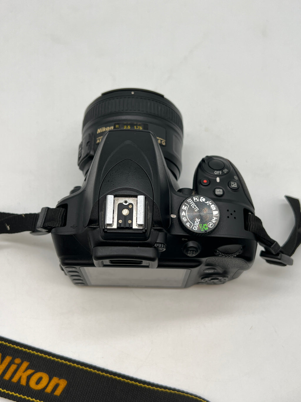 Nikon D3400 Digital Camera 24.2MP With AF-S Nikkor 50mm - Used