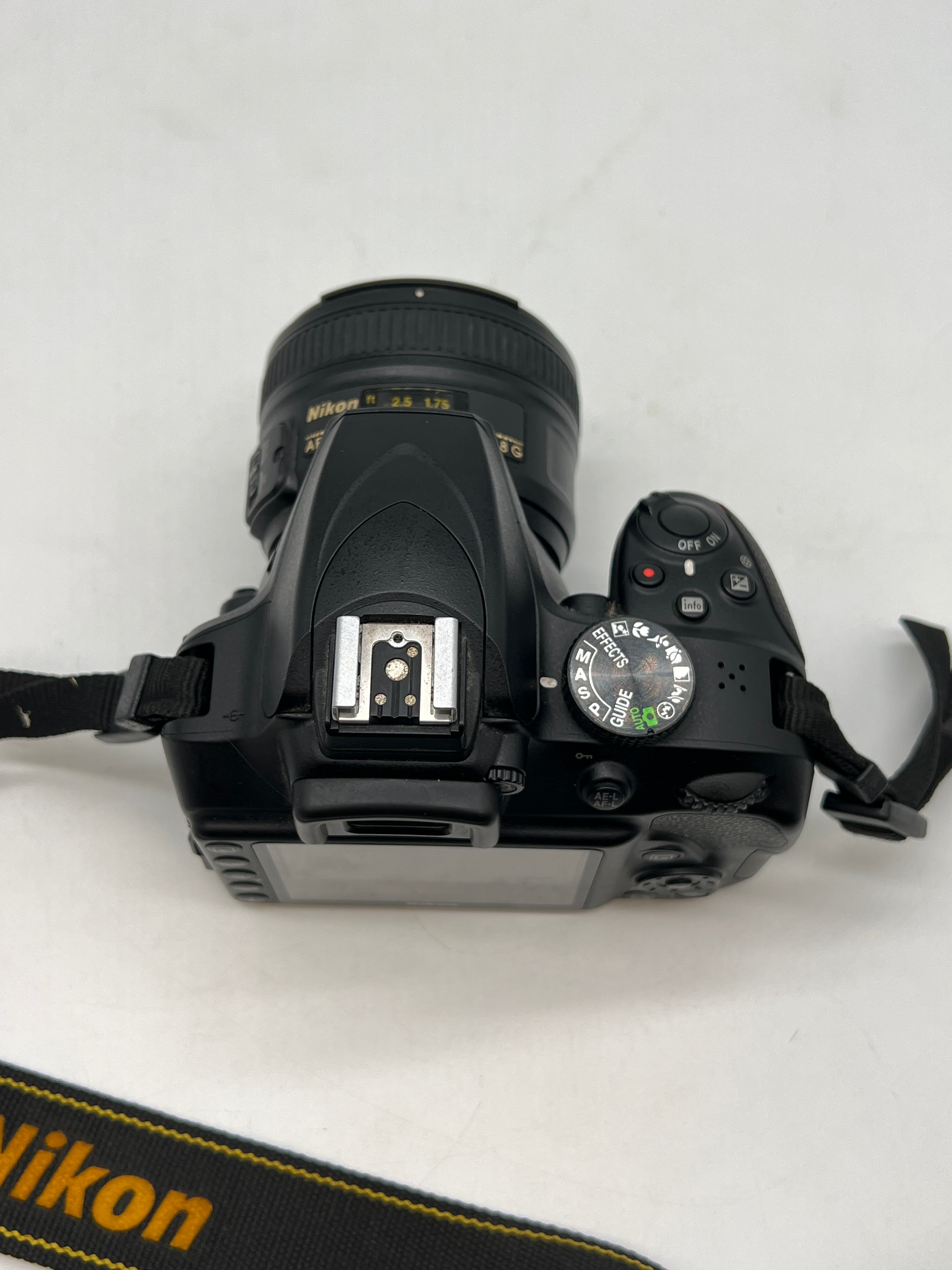 Nikon D3400 Digital Camera 24.2MP With AF-S Nikkor 50mm - Used