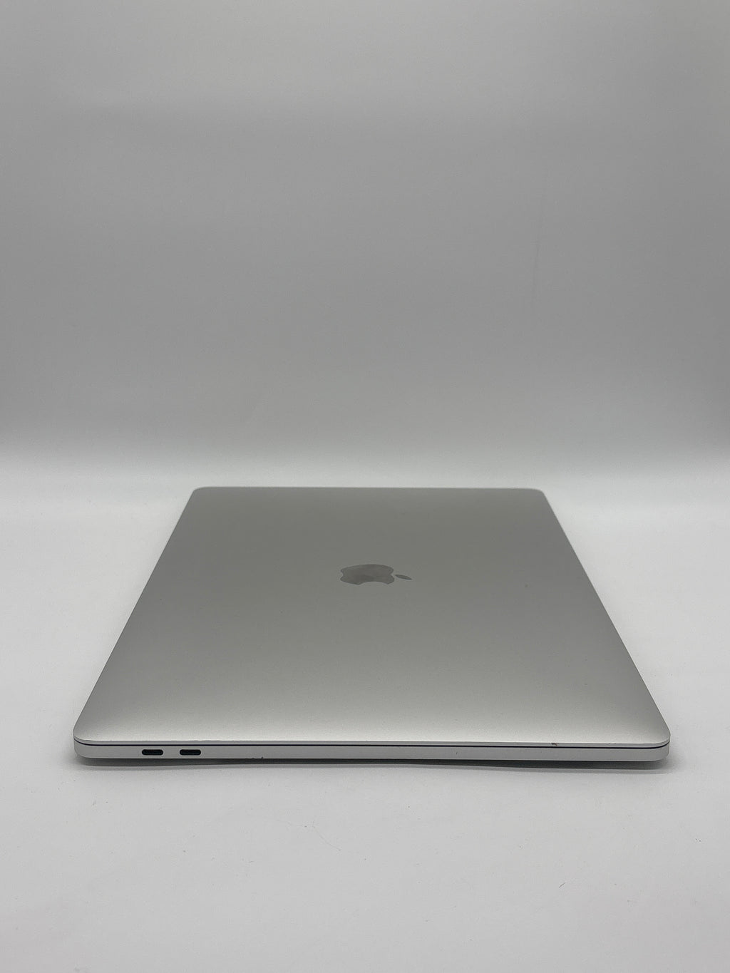 Apple MacBook Pro A1707 Ventura Intel Core i7 16GB RAM 256GB - Used