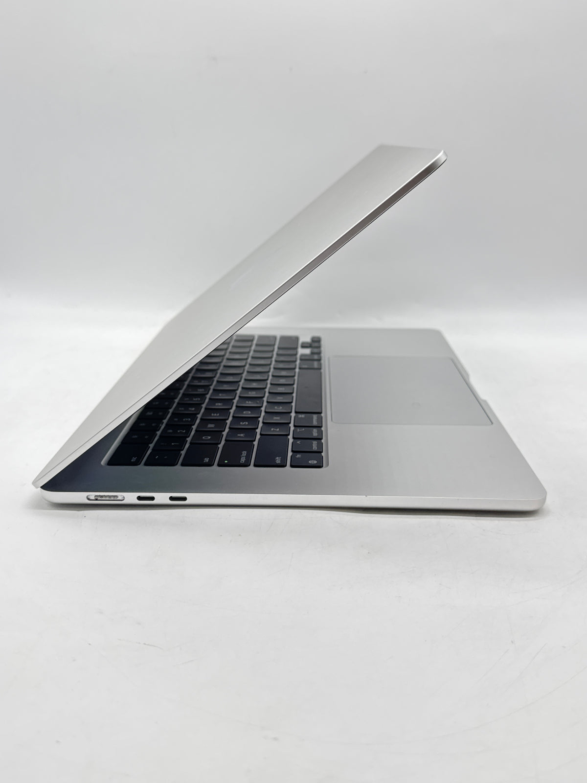 Apple MacBook Air 15in M2 A2941 8GB RAM 256GB SSD Silver - Used