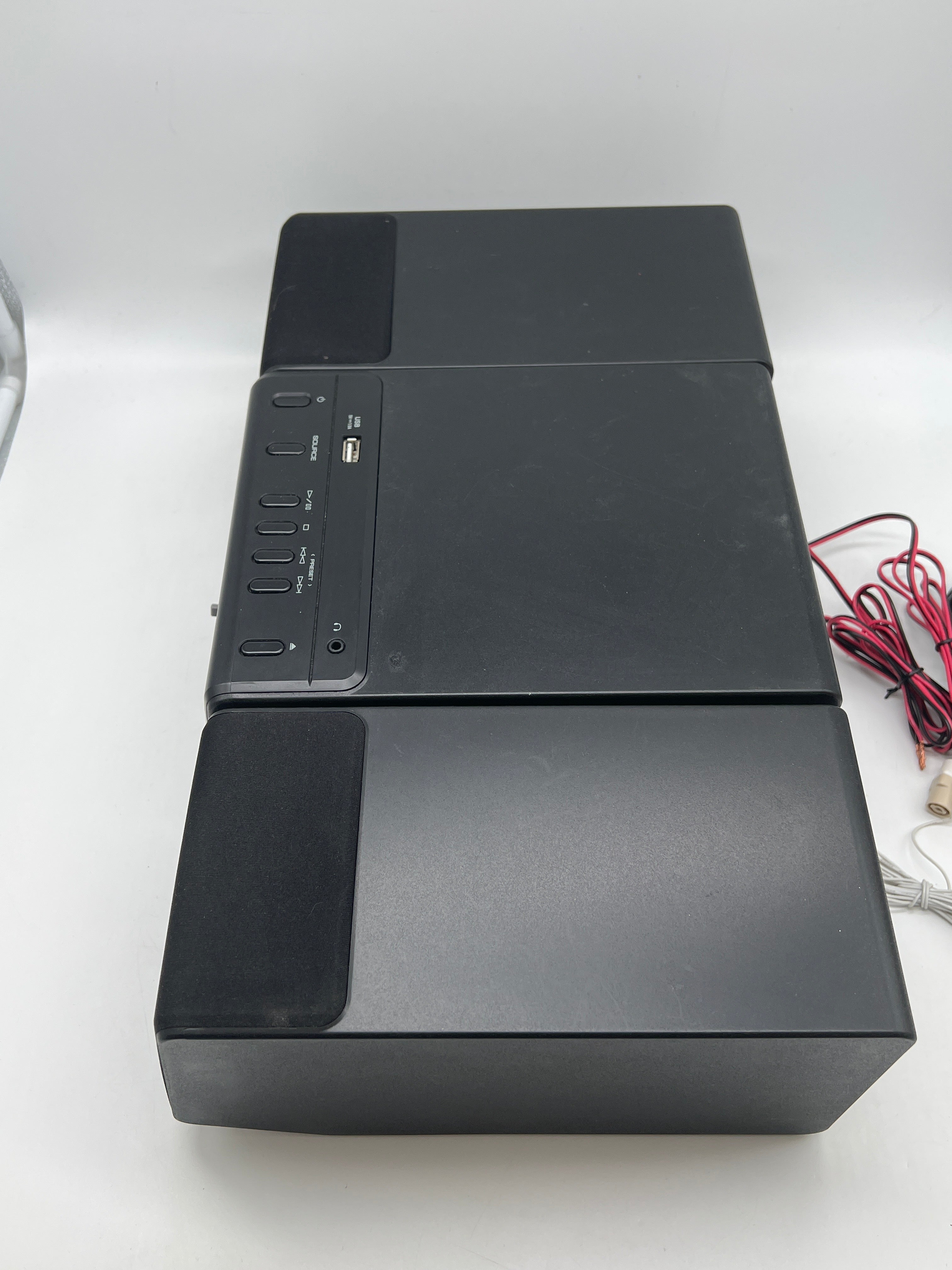 Yamaha MCR-B020 Bluetooth AM/FM CD USB - For Parts (Missing Volume Knob)