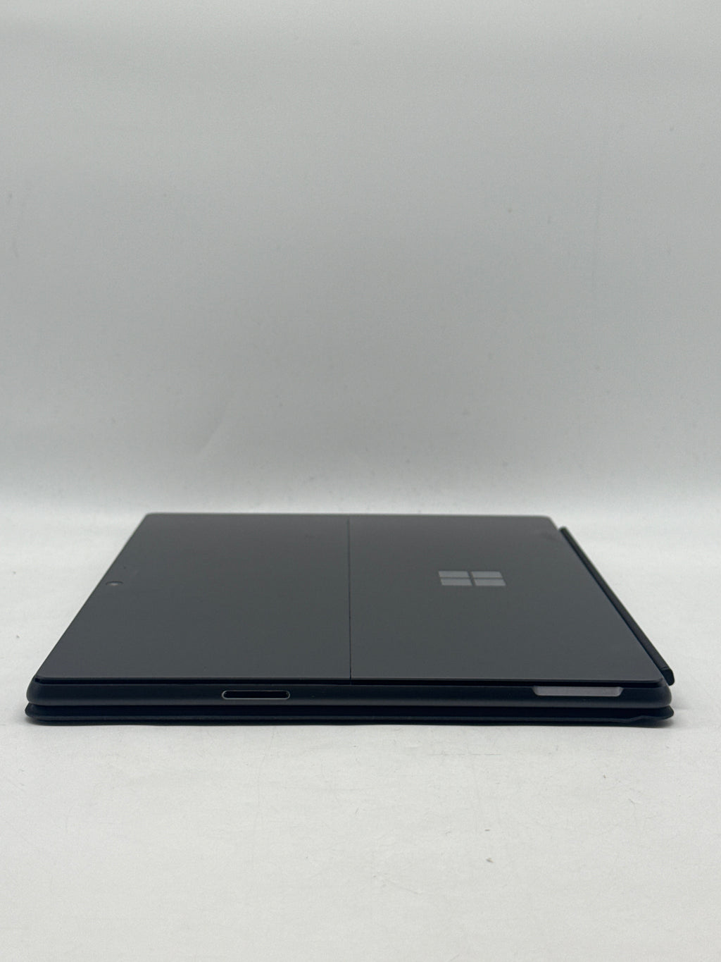 Microsoft Surface Pro 9 13" i5-1245U 8GB 256GB SSD Remotely Managed - For Parts