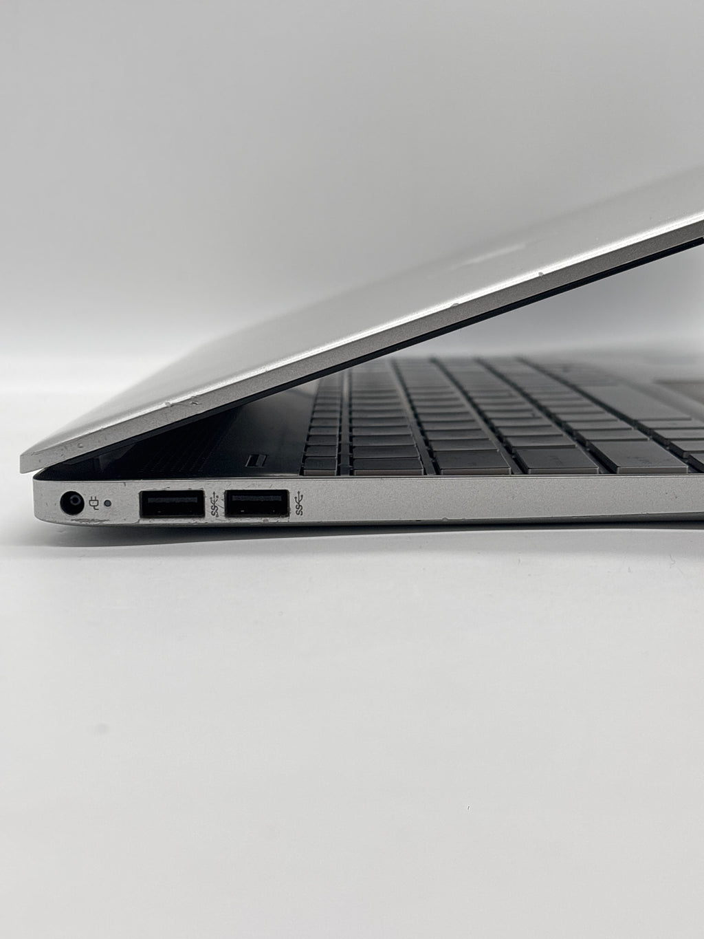 HP 15-DY2702DX i3-1115G4 8GB RAM 256GB SSD
