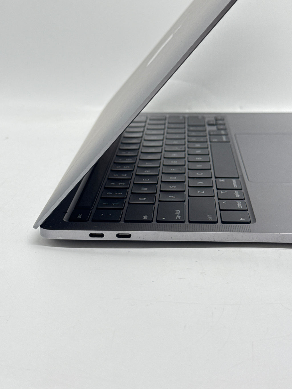 Apple MacBook Pro 13" A2289 Core i5 8GB RAM 128GB SSD - READ