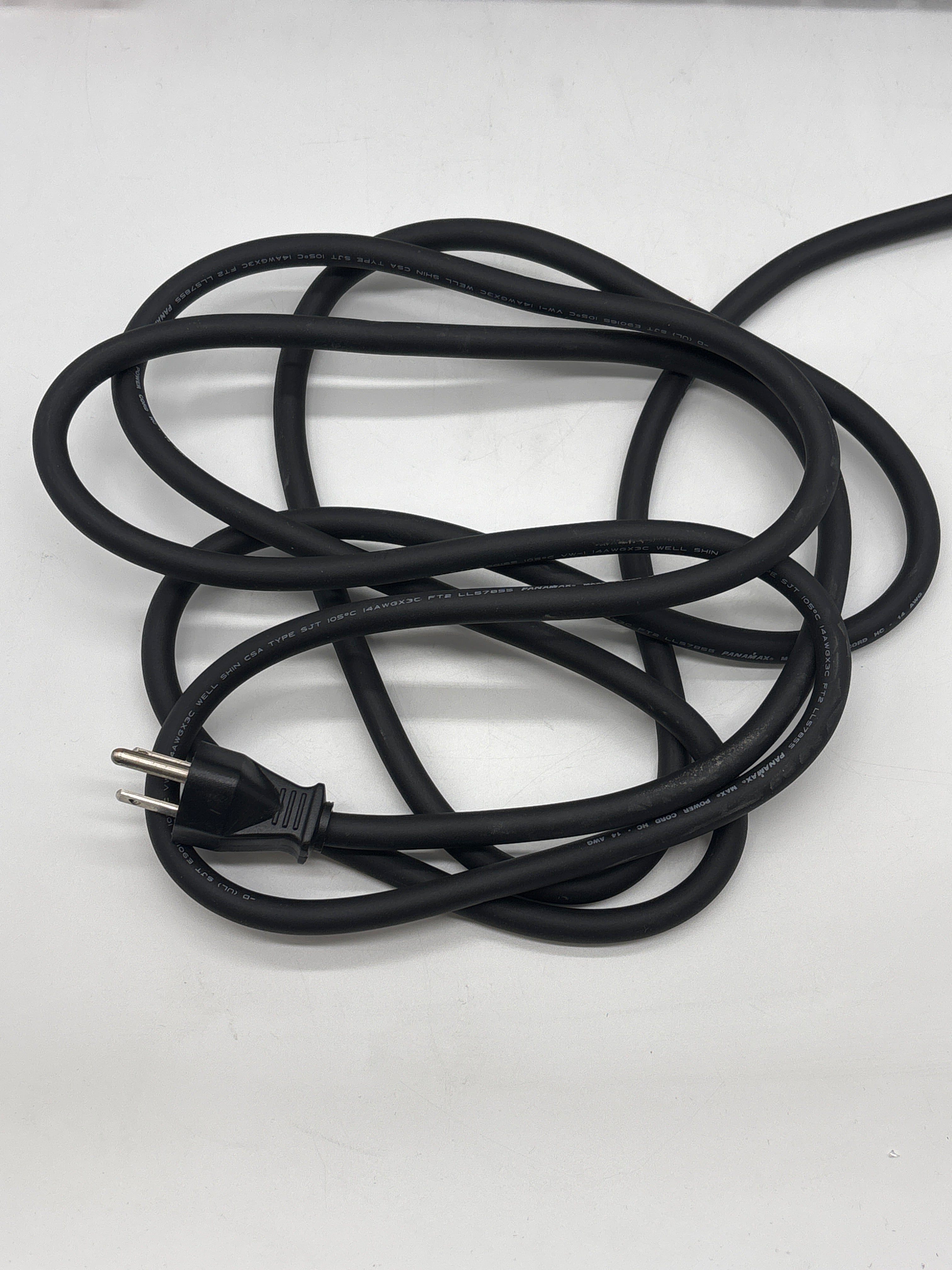 Panamax M4300-EX Power Conditioner - Black - 8 Outlets