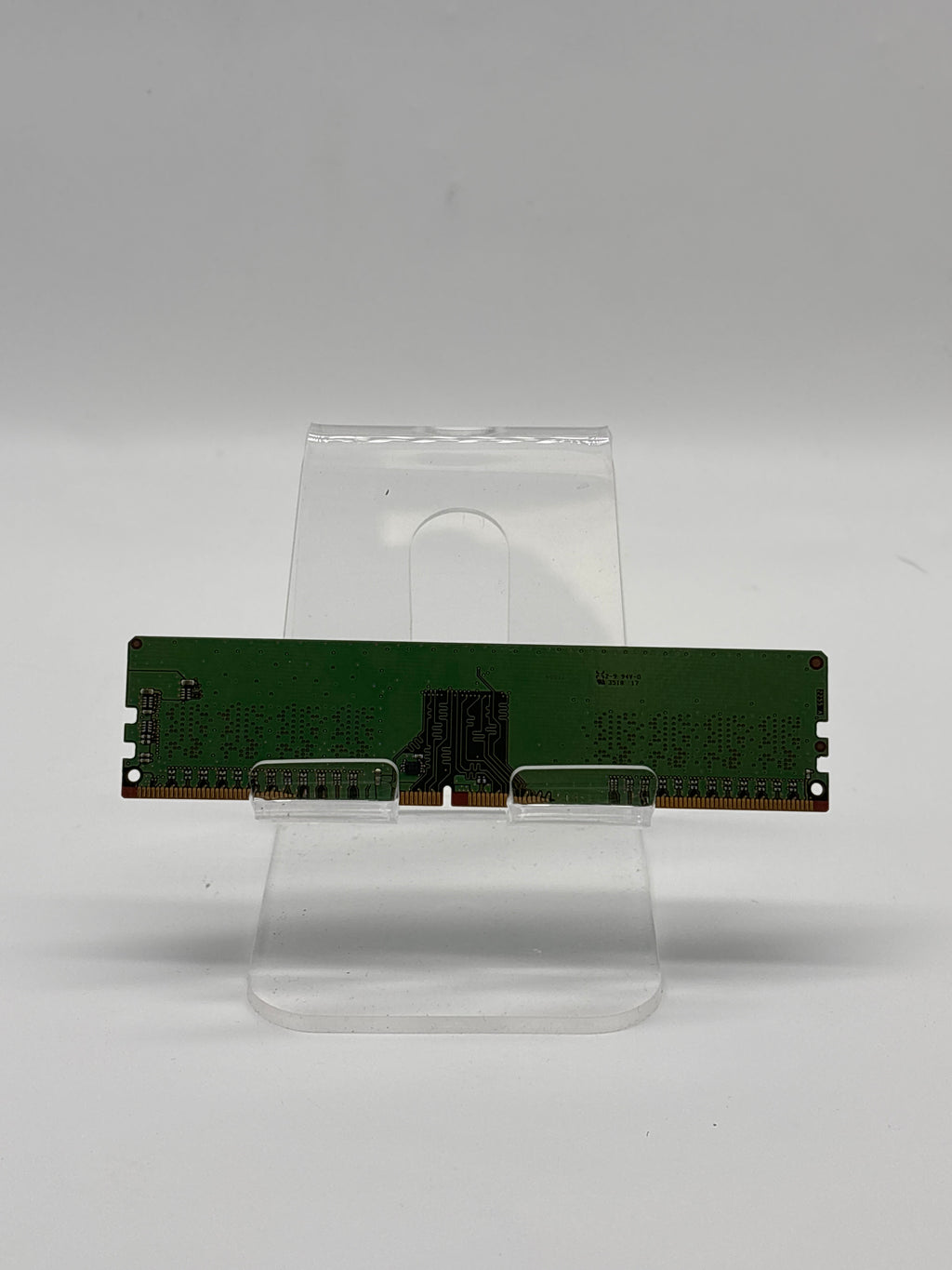 Micron Desktop RAM PC4-2666V-UA2-11 DDR4 8GB - Used