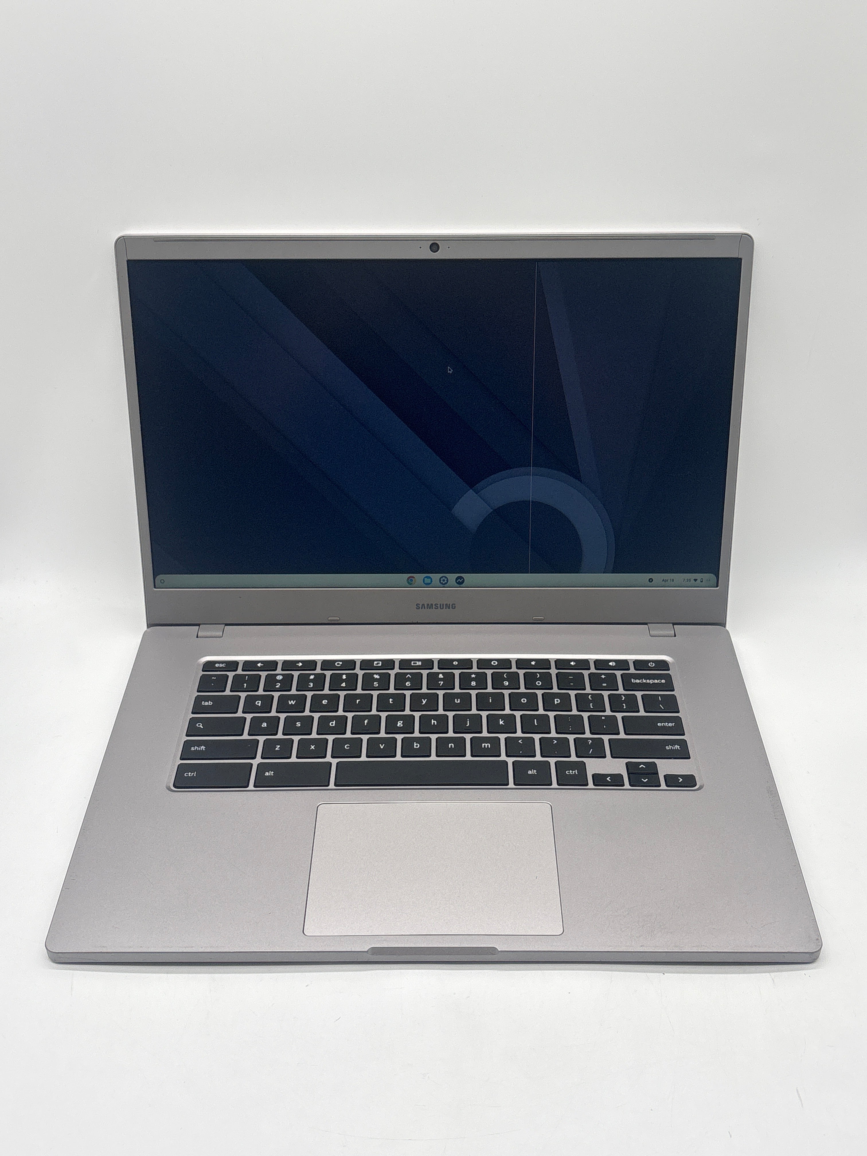 Samsung Chromebook xe350xba 15.6" N4000 4GB Ram 32GB SSD - For Parts (Read DESC)