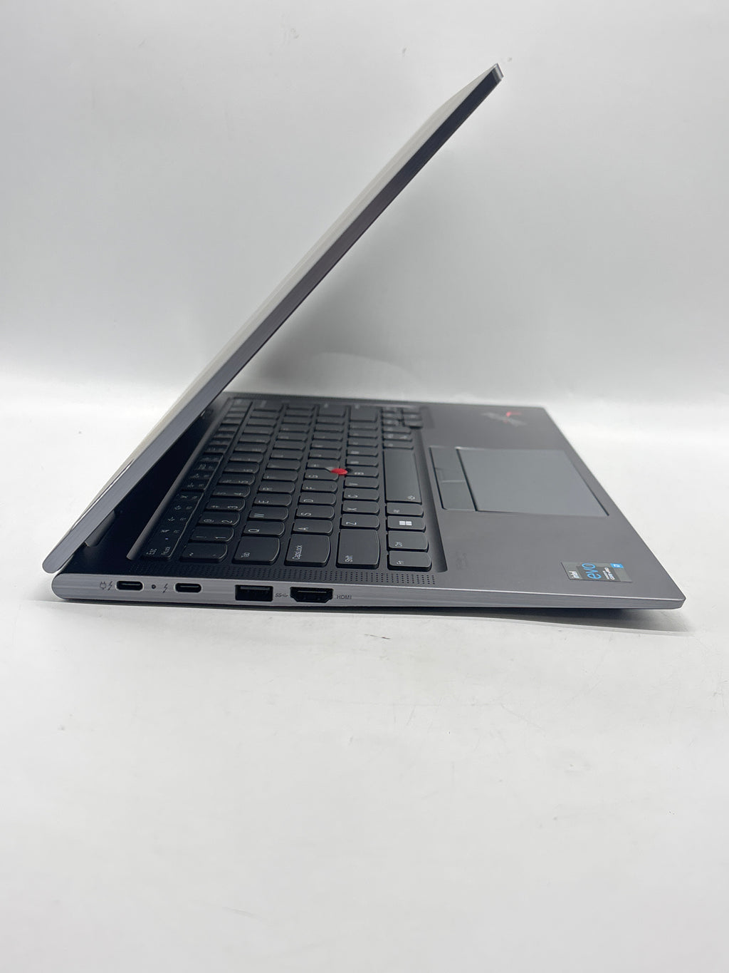 Lenovo ThinkPad X1 Yoga Gen 6 14" Intel Core i7-1185G7 16GB RAM 512GB SSD Gray - Cracked Screen