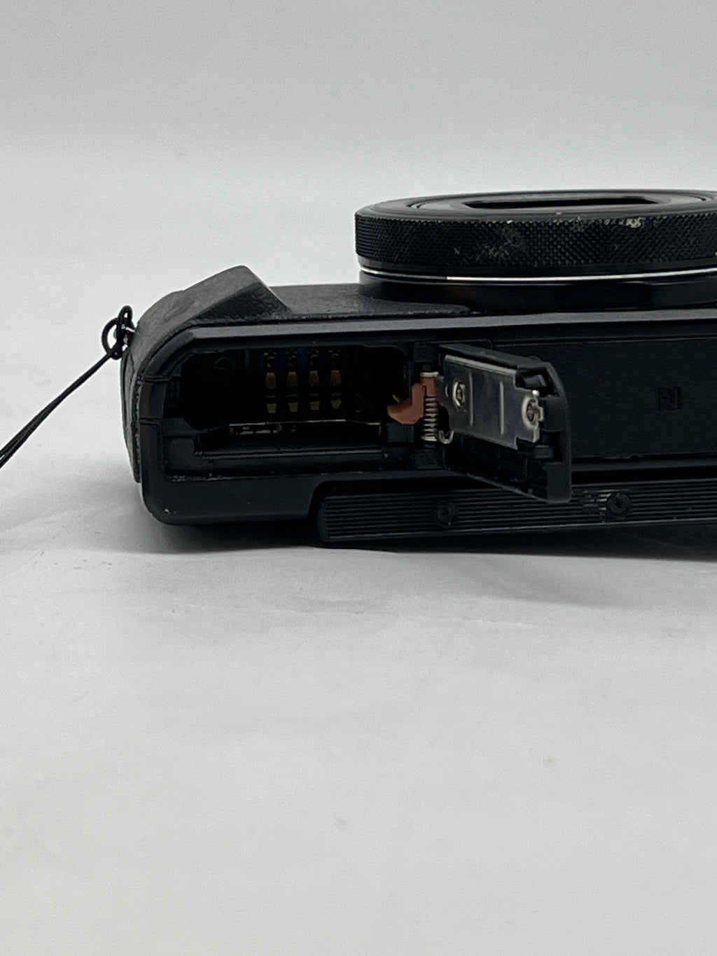 Canon PowerShot G7 X Mark II 20.1MP 4.2x f/1.8 Digital Camera Body - Used