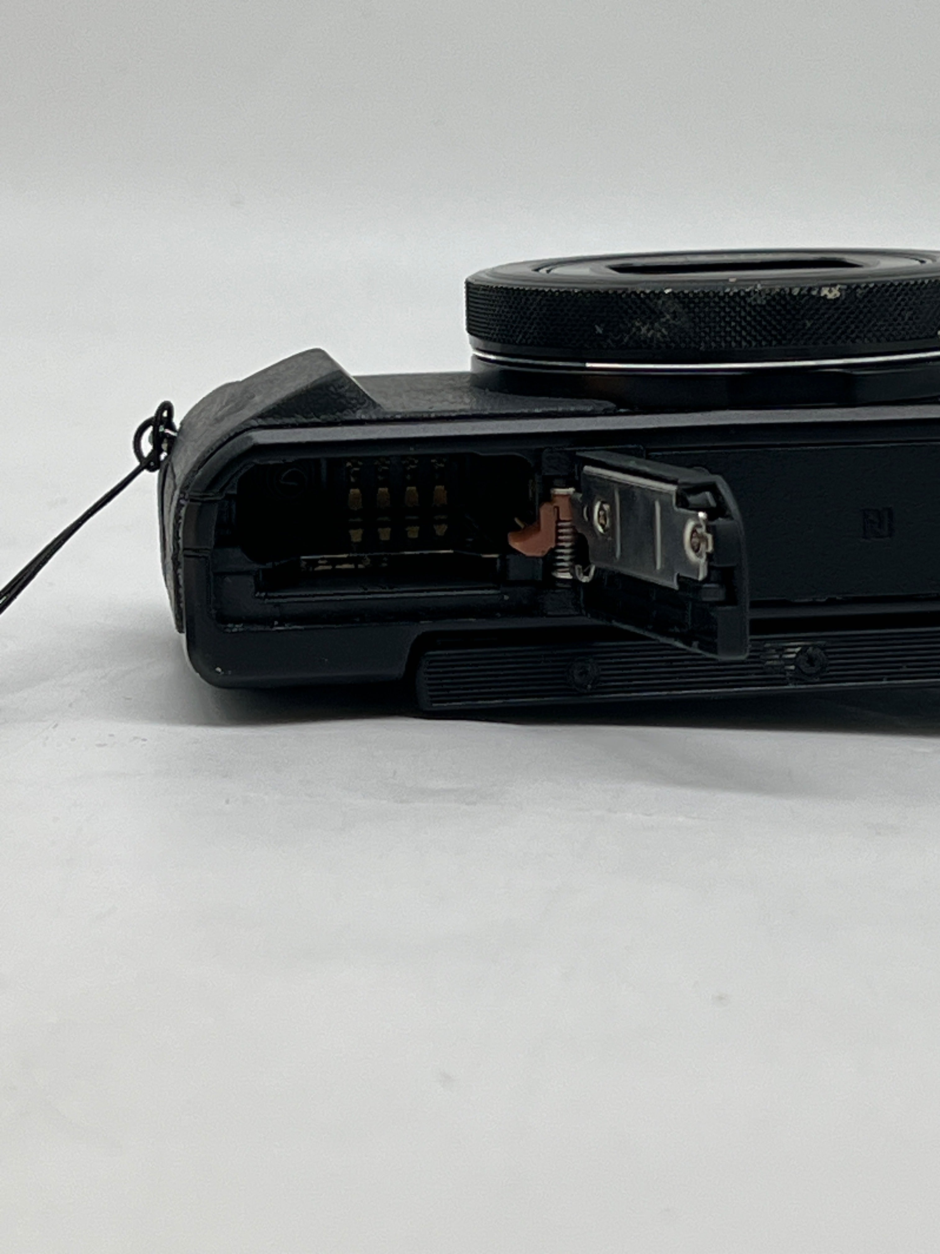 Canon PowerShot G7 X Mark II 20.1MP 4.2x f/1.8 Digital Camera Body - Used