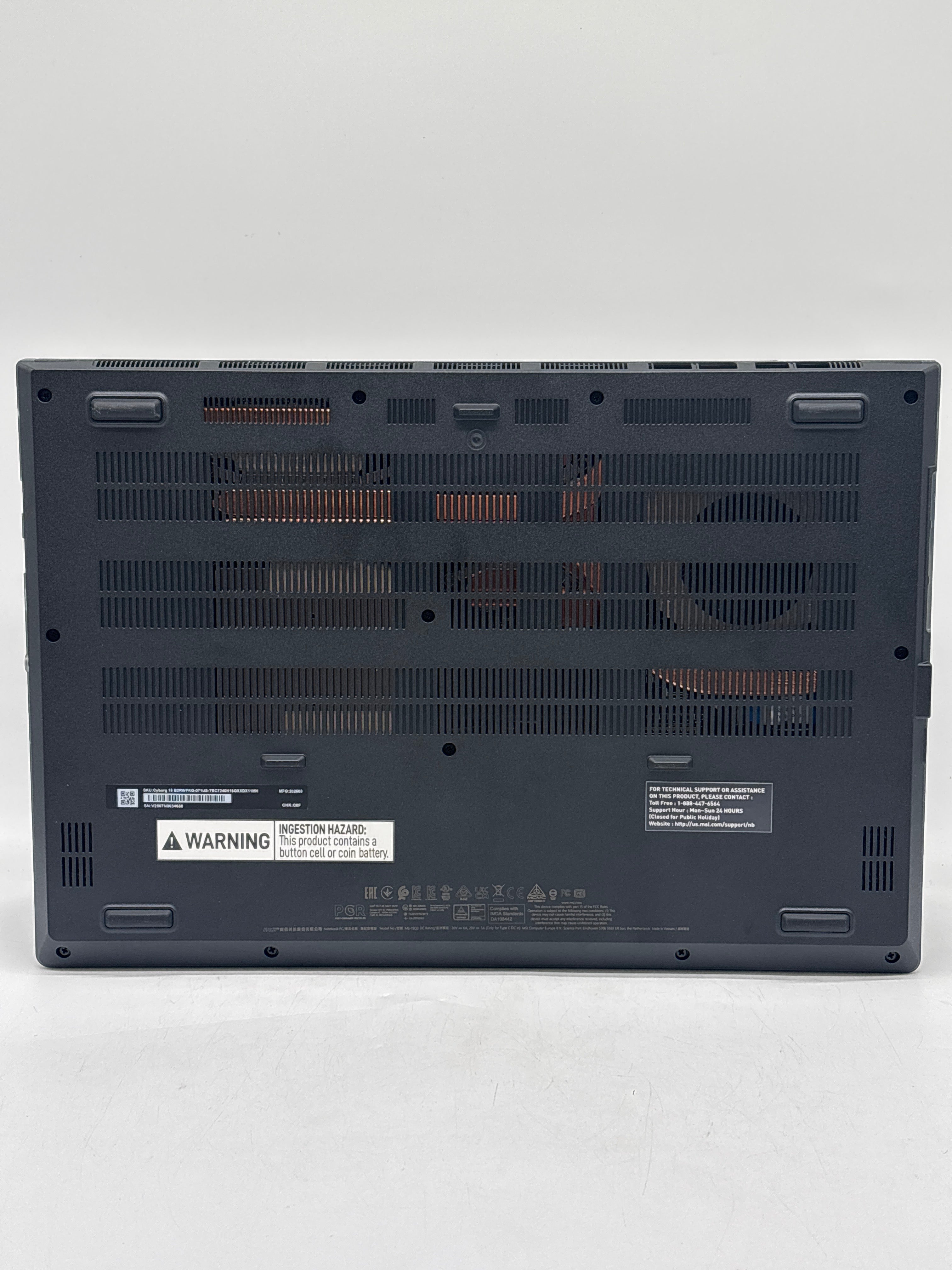 MSI Cyborg 15 B2RWFKG 15.6" Core 7 240H 16GB RAM 512GB SSD RTX 5060 - Used