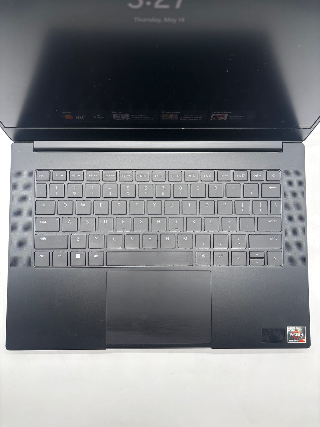 Razer Blade 14 RZ09-0427 Ryzen 9 6900HX 16GB RAM 1TB SSD RTX 3080 Ti