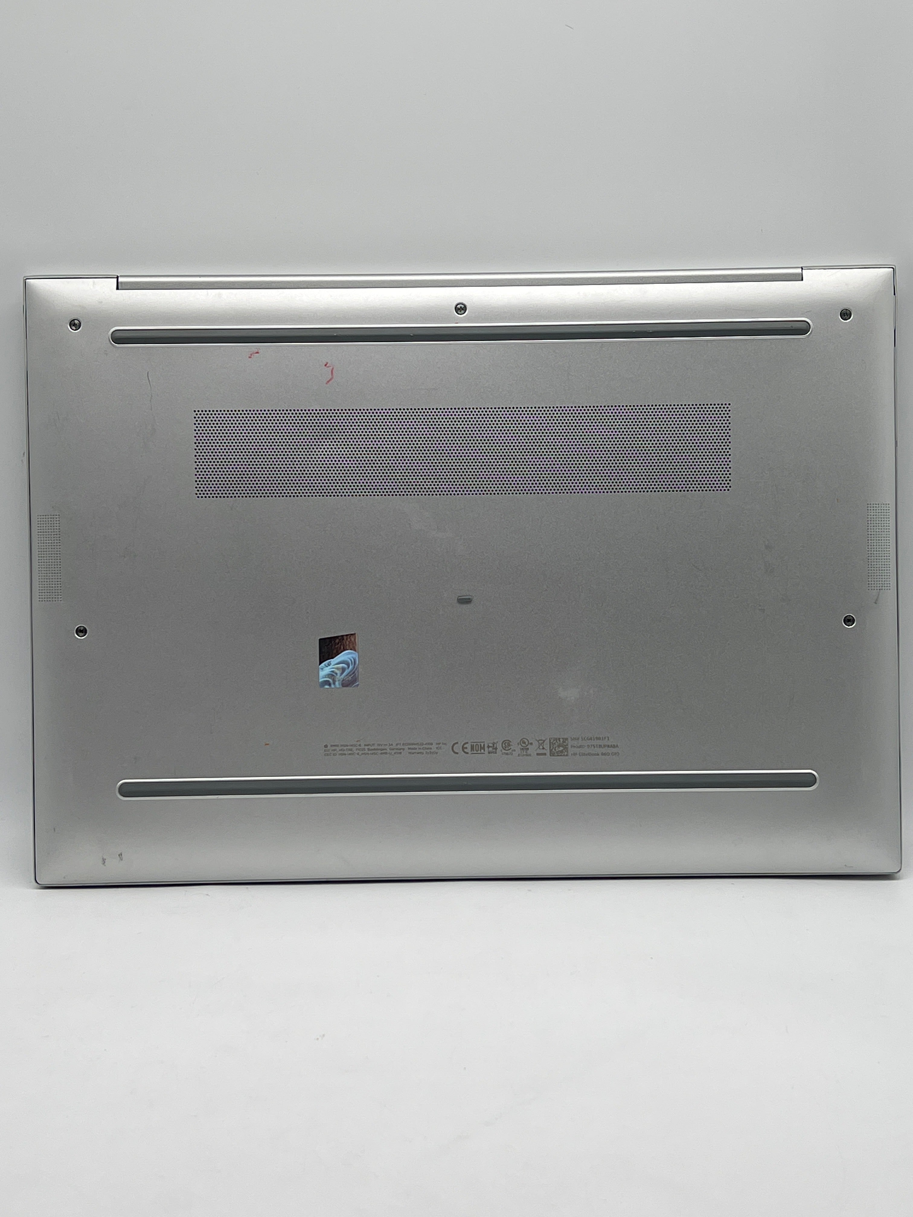 HP EliteBook 860 G10 i5-1335U 16GB RAM 256GB SSD - For Parts (Read Desc)