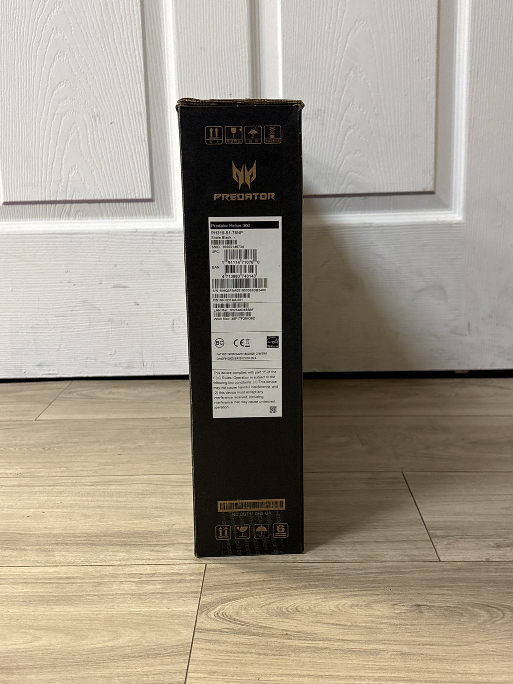 Acer Predator Helios 300 15.6" Core i7-8750H 16GB RAM 256GB SSD GTX 1060 Black - Used