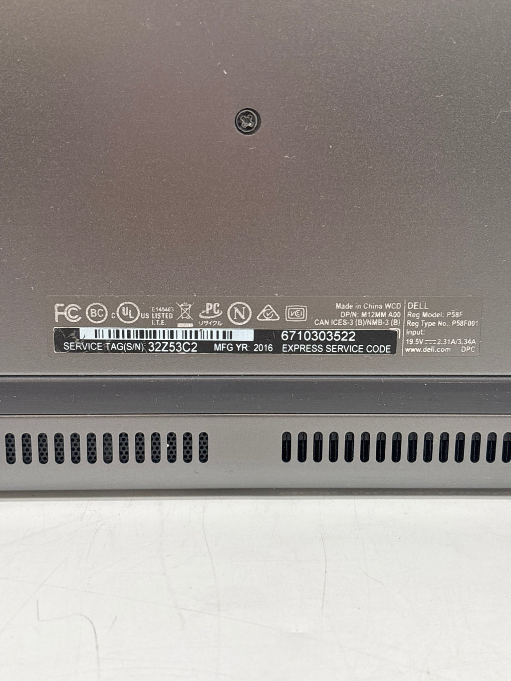 Dell  Inspiron 15 7579 i7-7500U 16GB RAM 512GB SSD - Bad Display