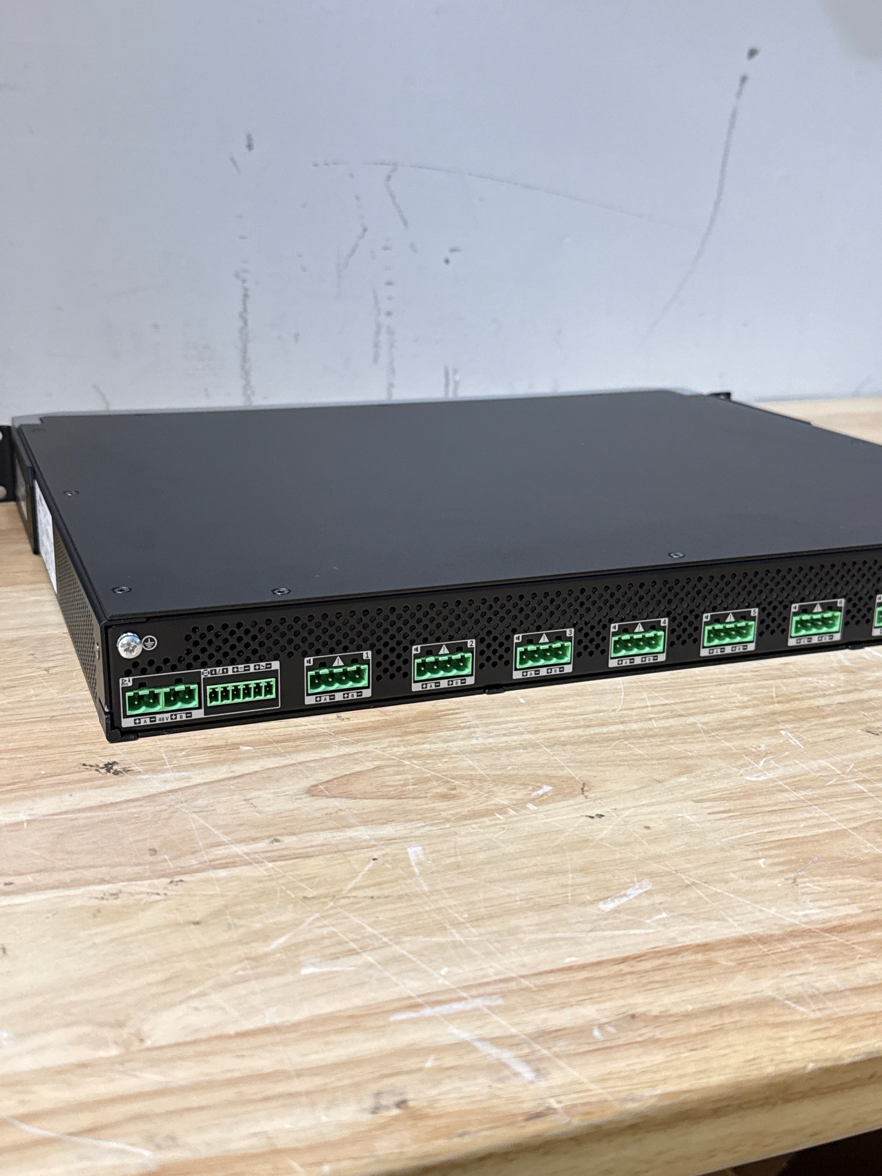 Bosch PRA-AD608 8-Channel Network-Controlled Power Amplifier - Open Box