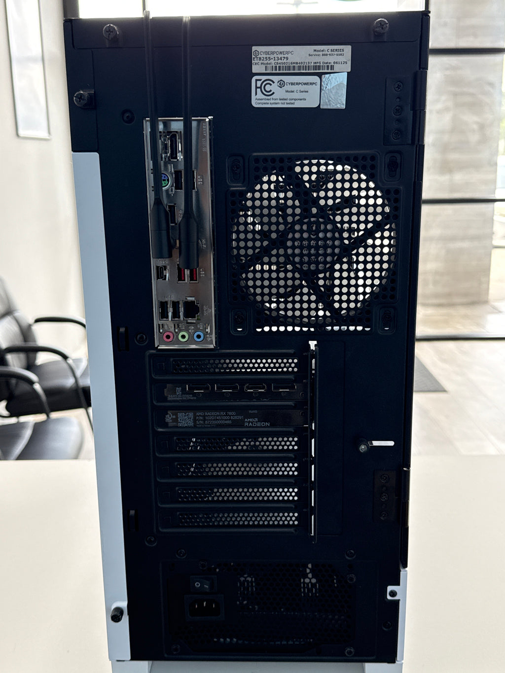 Cyberpower PC Ryzen 7 8700F 16GB RAM 1TB SSD RX 7600 - Used