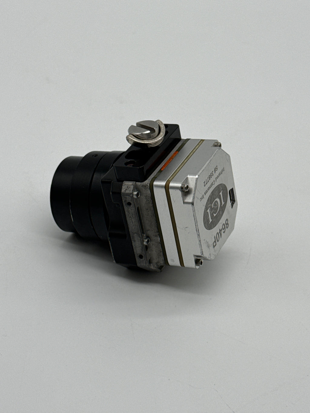 ICI 8640P Infrared camera (30 Hz)