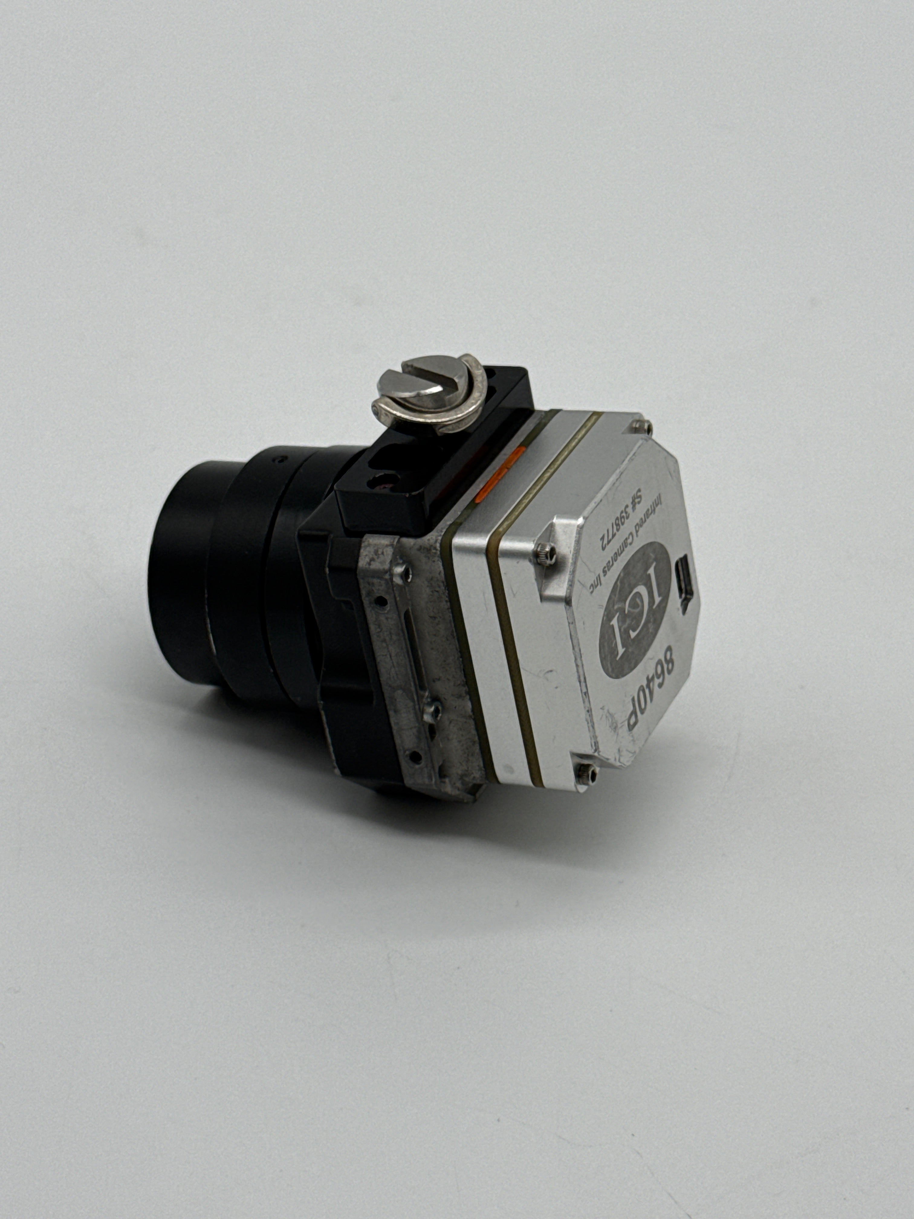ICI 8640P Infrared camera (30 Hz)
