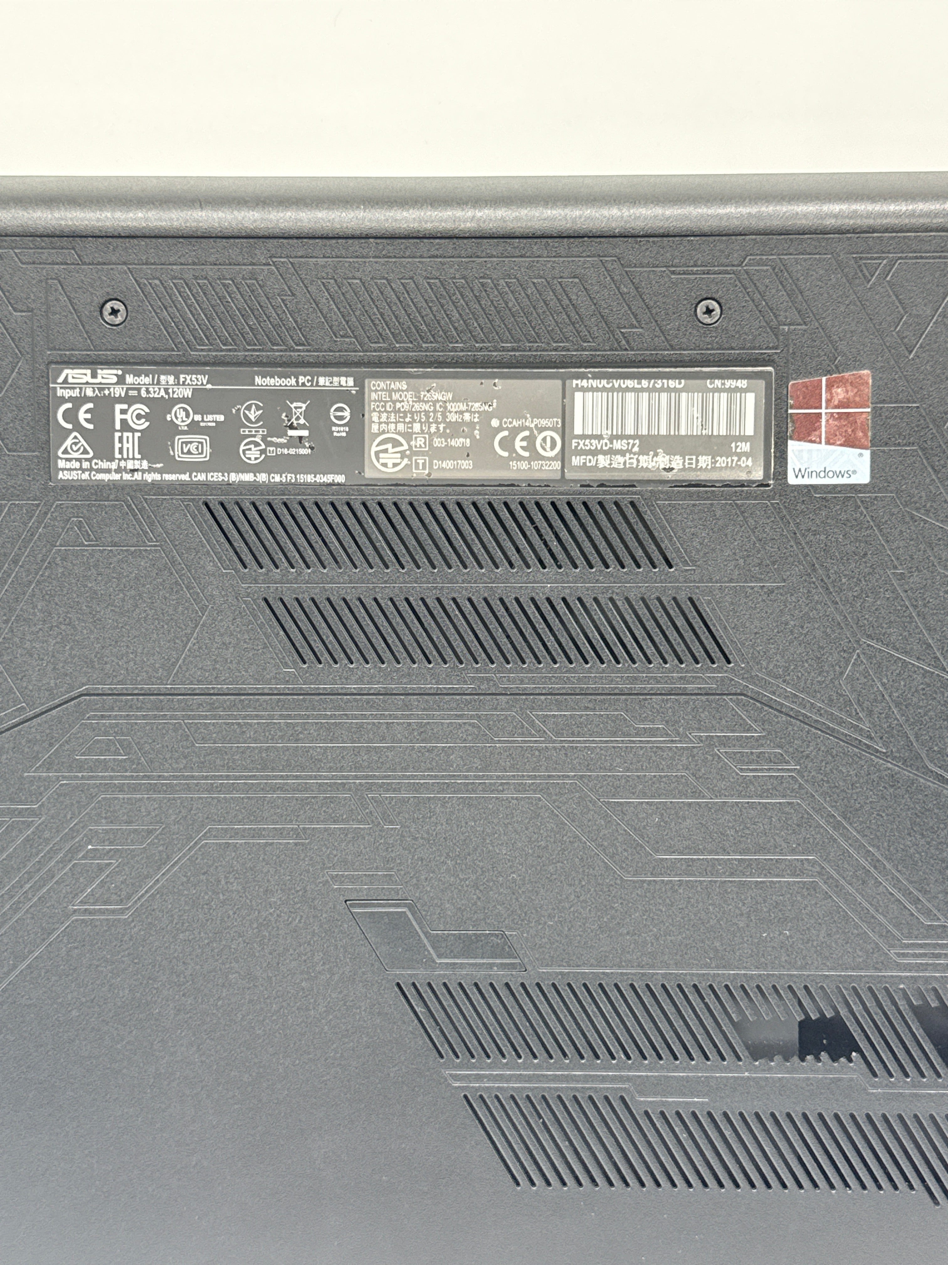 Asus FX53V i7-7700HQ 8GB RAM 256GB SSD Black Laptop Broken (Read)