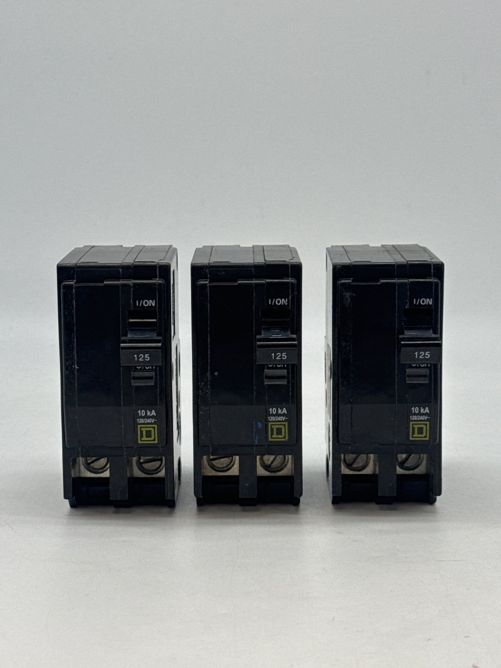 lot of 3 - Square D QO2125 125A 2-Pole Circuit Breaker Plug-In Black