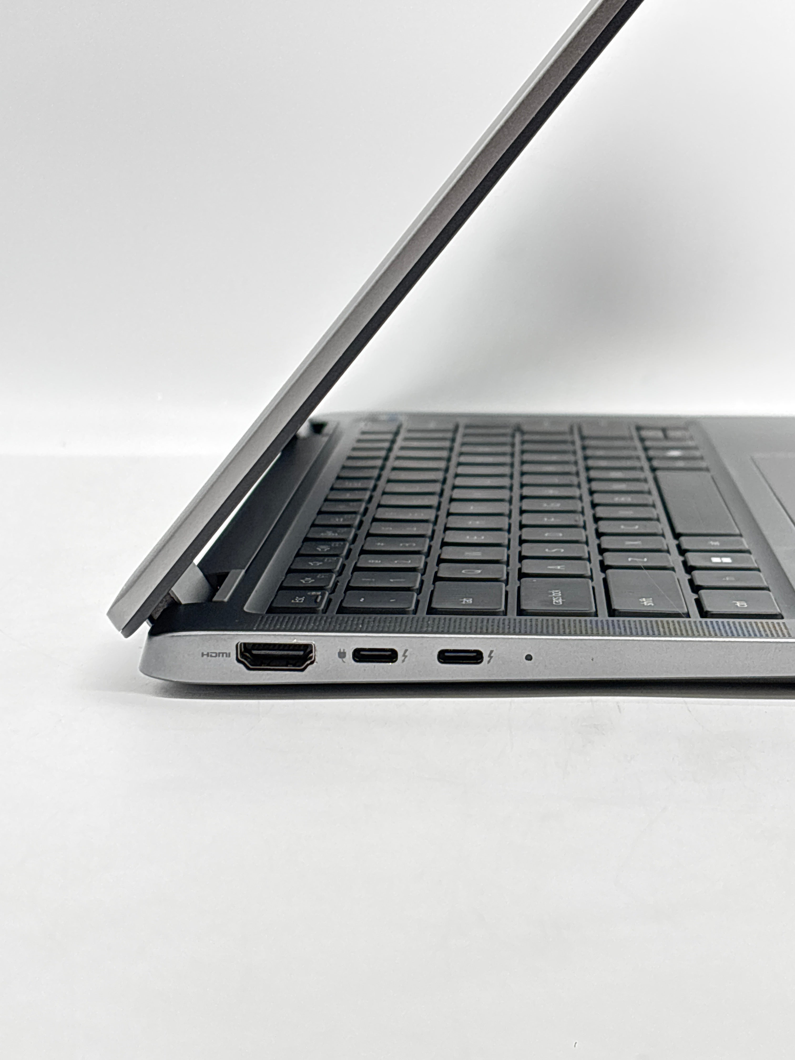 Dell Latitude 7450 14 inch Ultra 7 155U 16GB RAM 512GB SSD Silver - Used