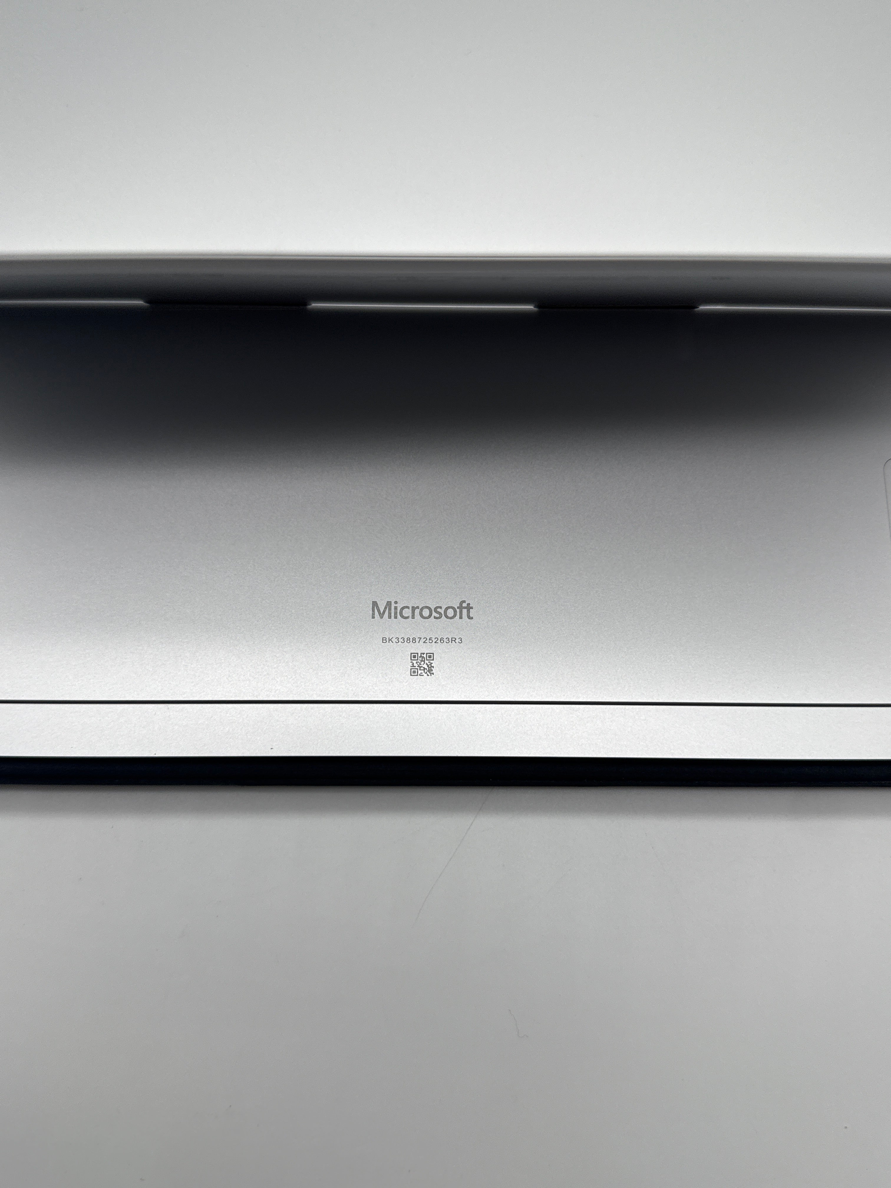 Microsoft Surface Pro 11th Edition Ultra 7 268V 32GB 512GB Intel Arc 140V