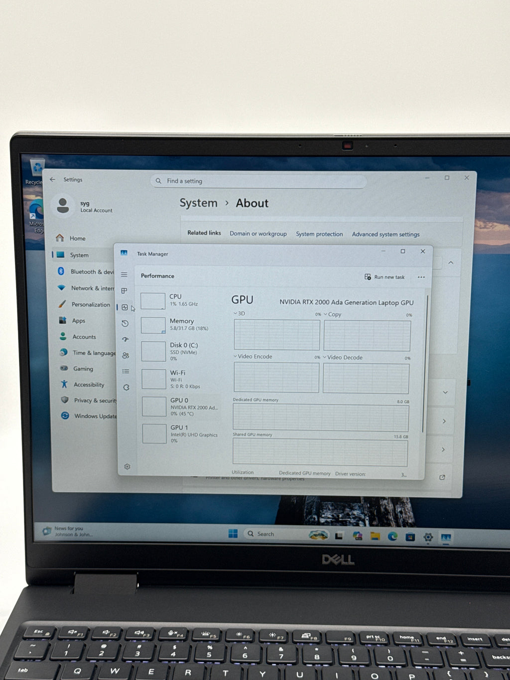 Dell Precision 7680 16-inch Intel i7 32GB RAM 1TB SSD  Silver