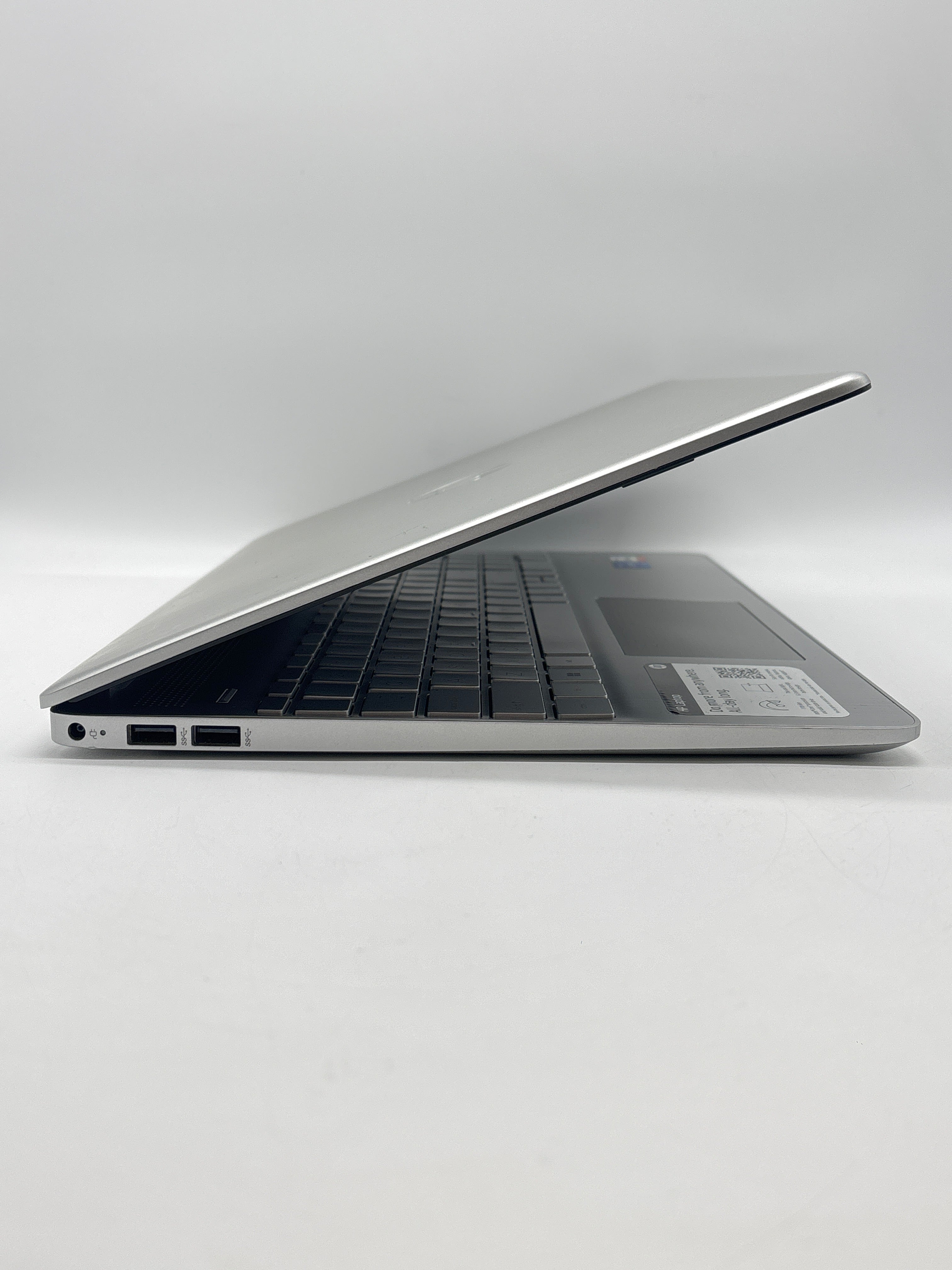 HP 15-dy2795wm i5-1135G7 32GB RAM 1TB SSD