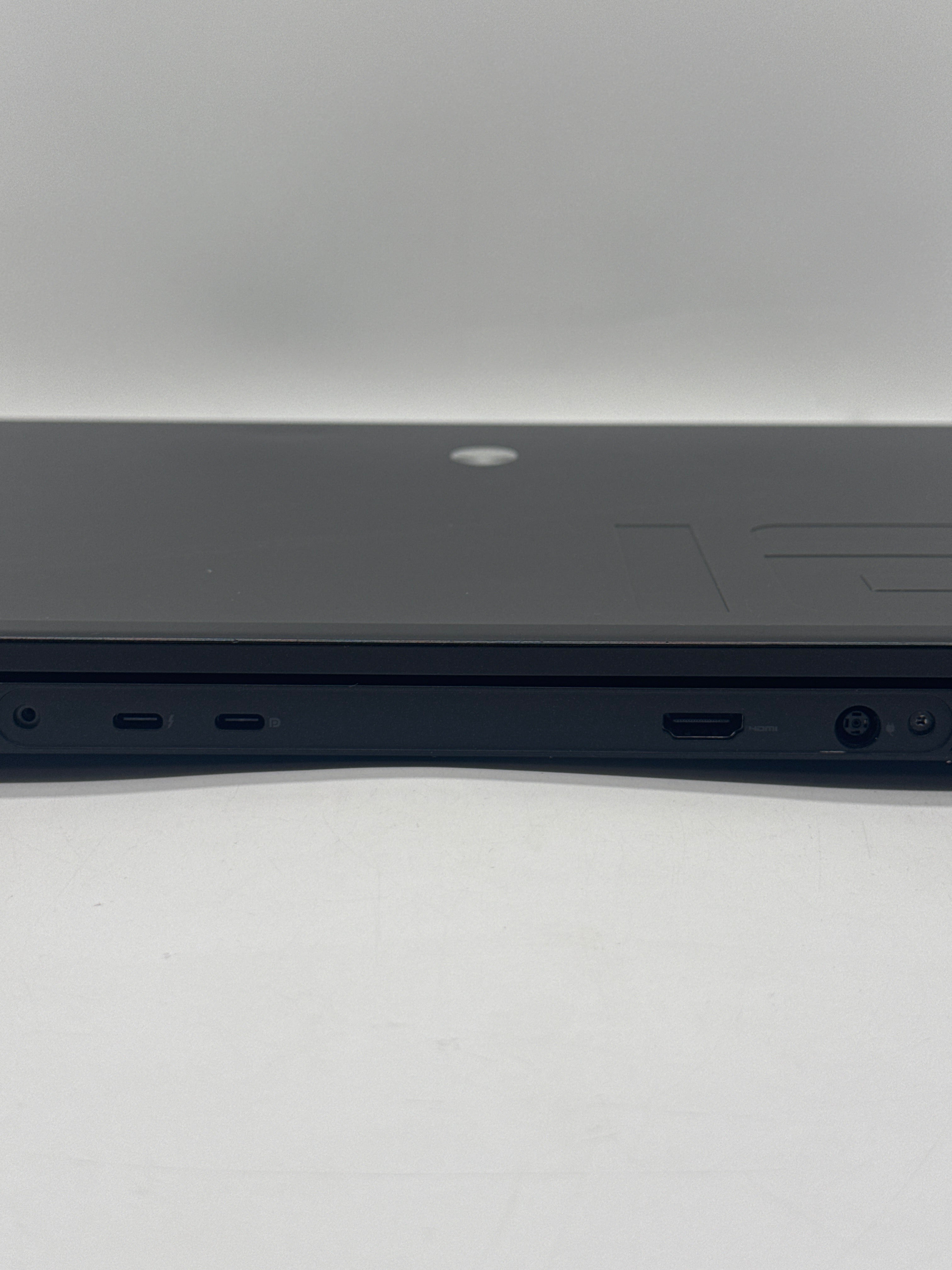 Dell Alienware M16 R2 Ultra 7 155H 16GB RAM 1TB SSD RTX 4070 - For Parts (Read DESC)