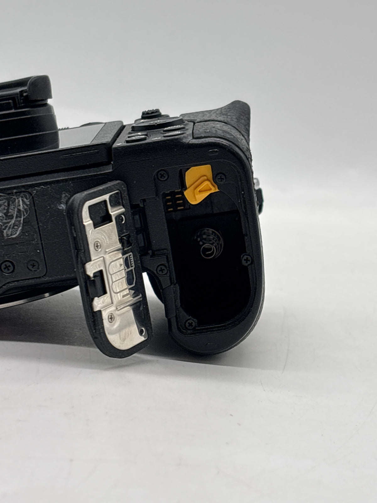 Nikon Z6 Mirrorless Body Only Black - Used