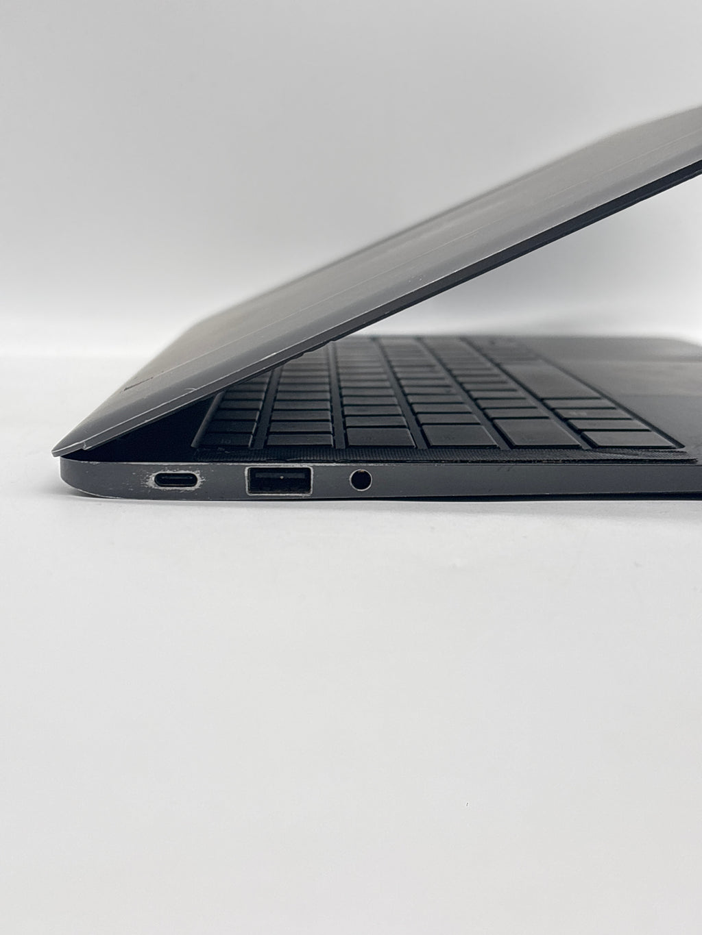 Razer Blade RZ09-0196 i7-7500U 16GB RAM 512GB SSD