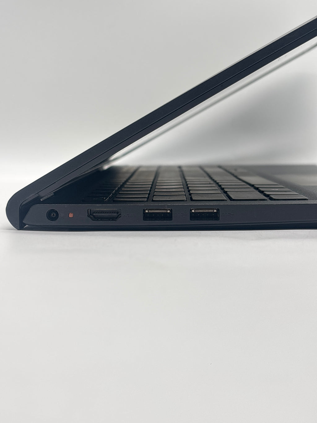 Dell Inspiron 15 3000 i5-1135G7 16GB RAM 256GB SSD