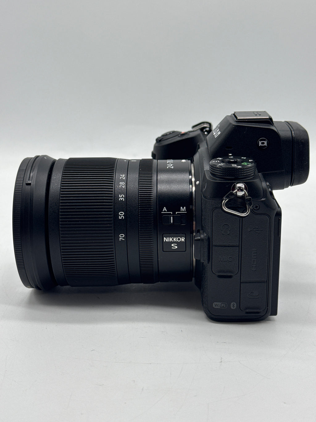 Nikon Z7 Mirrorless w/ Nikkor Z 24-70mm f/4 S Lens Black - Used