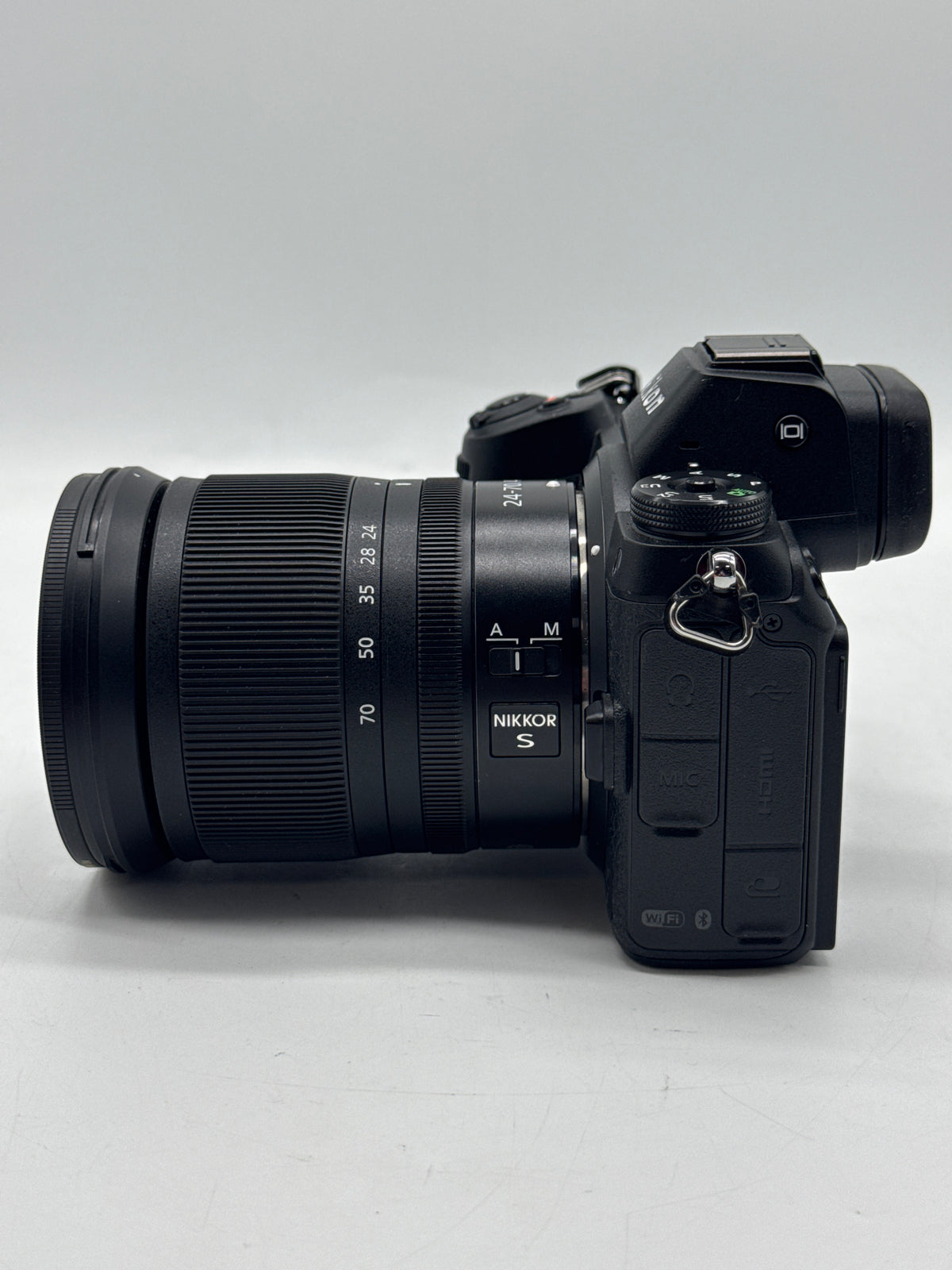 Nikon Z7 Mirrorless w/ Nikkor Z 24-70mm f/4 S Lens Black - Used